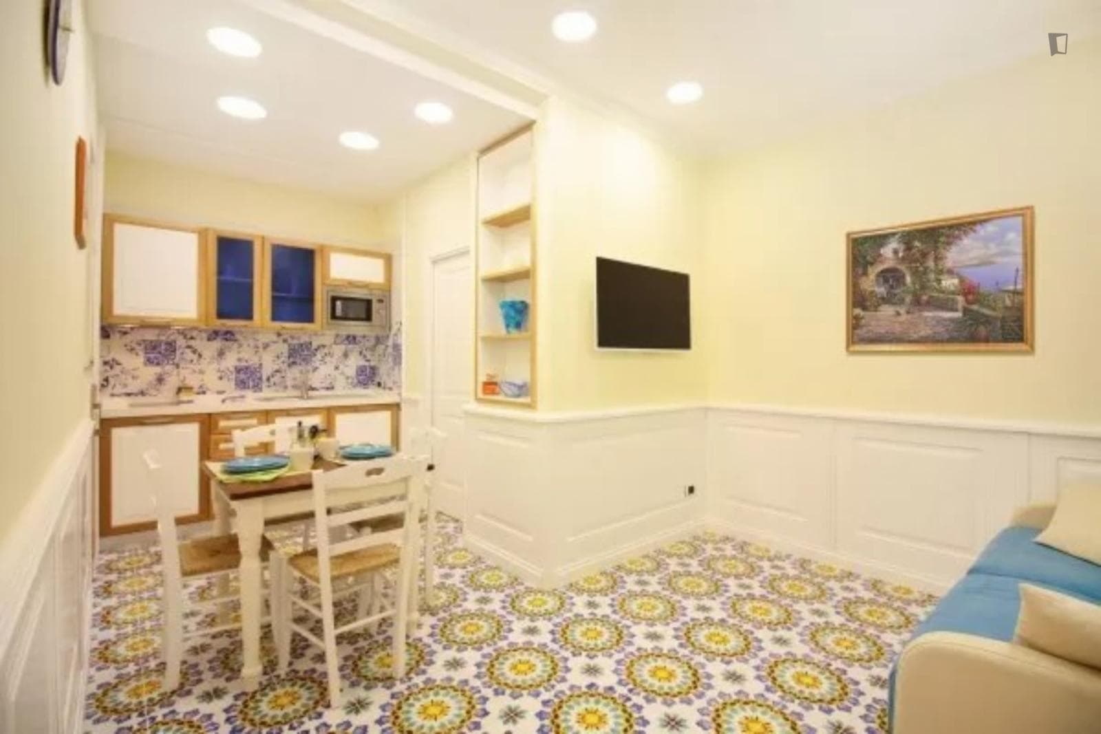 Welcoming 1-bedroom flat in Santa Lucia photo 1