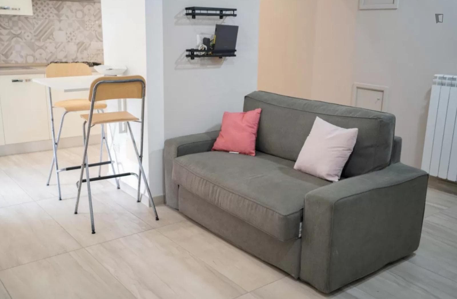 Pleasant 1-bedroom apartment in Montesanto photo 1