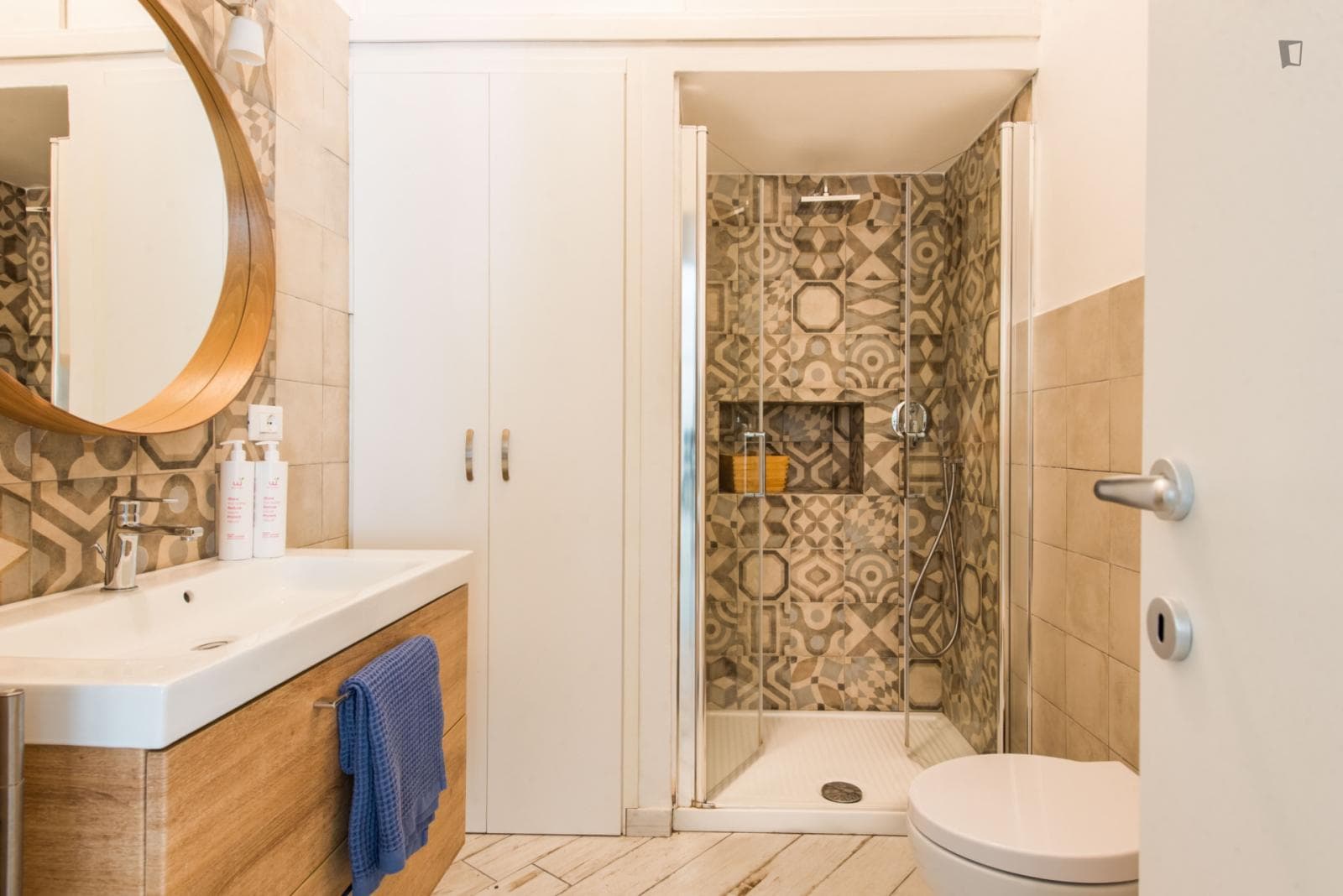 Property photo thumbnail