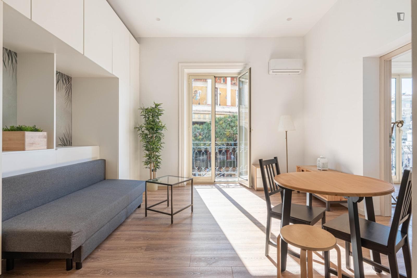 Sunny 1-bedroom apartment in Politeama - Libertà photo 1