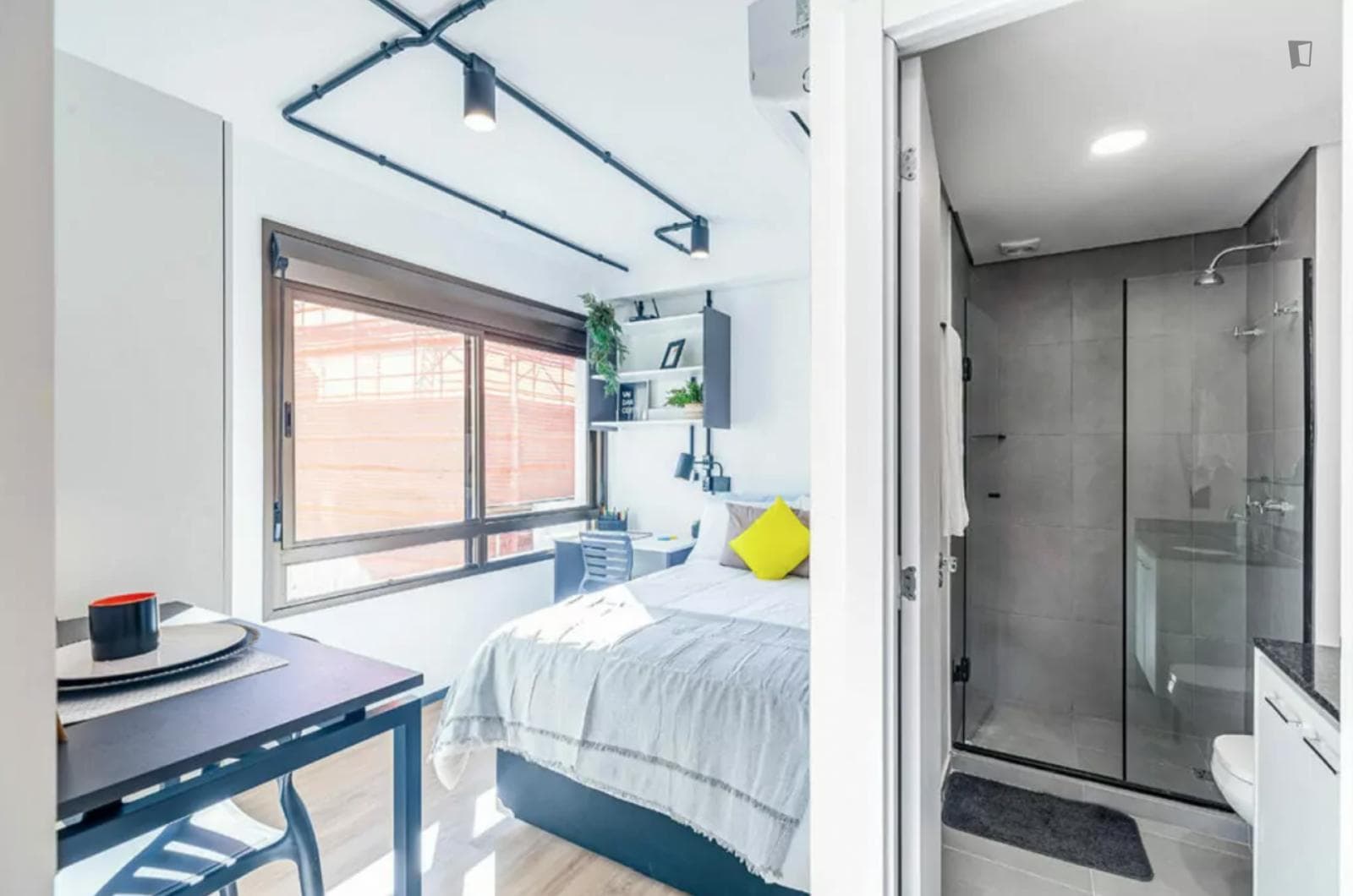 Property photo thumbnail