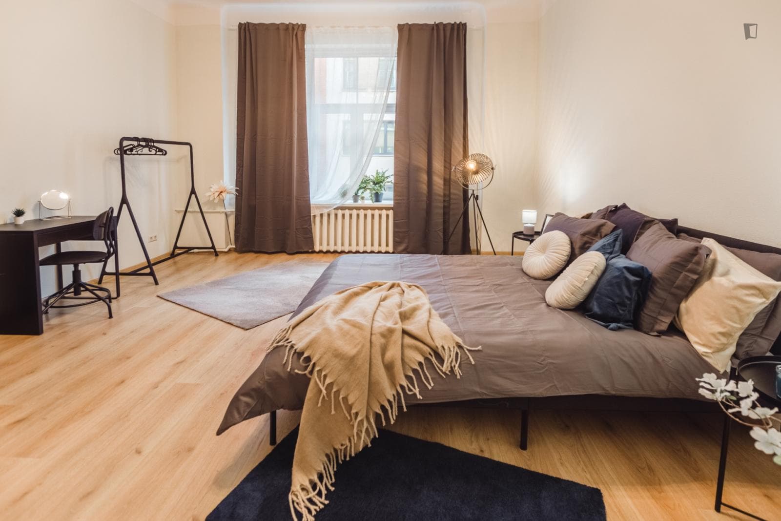 Property photo thumbnail