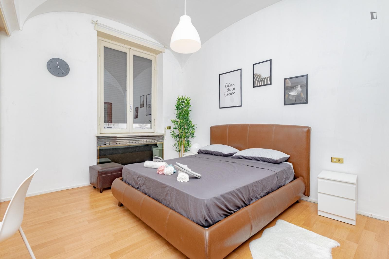 Ensuite Bedroom in Largo Augusto photo 1