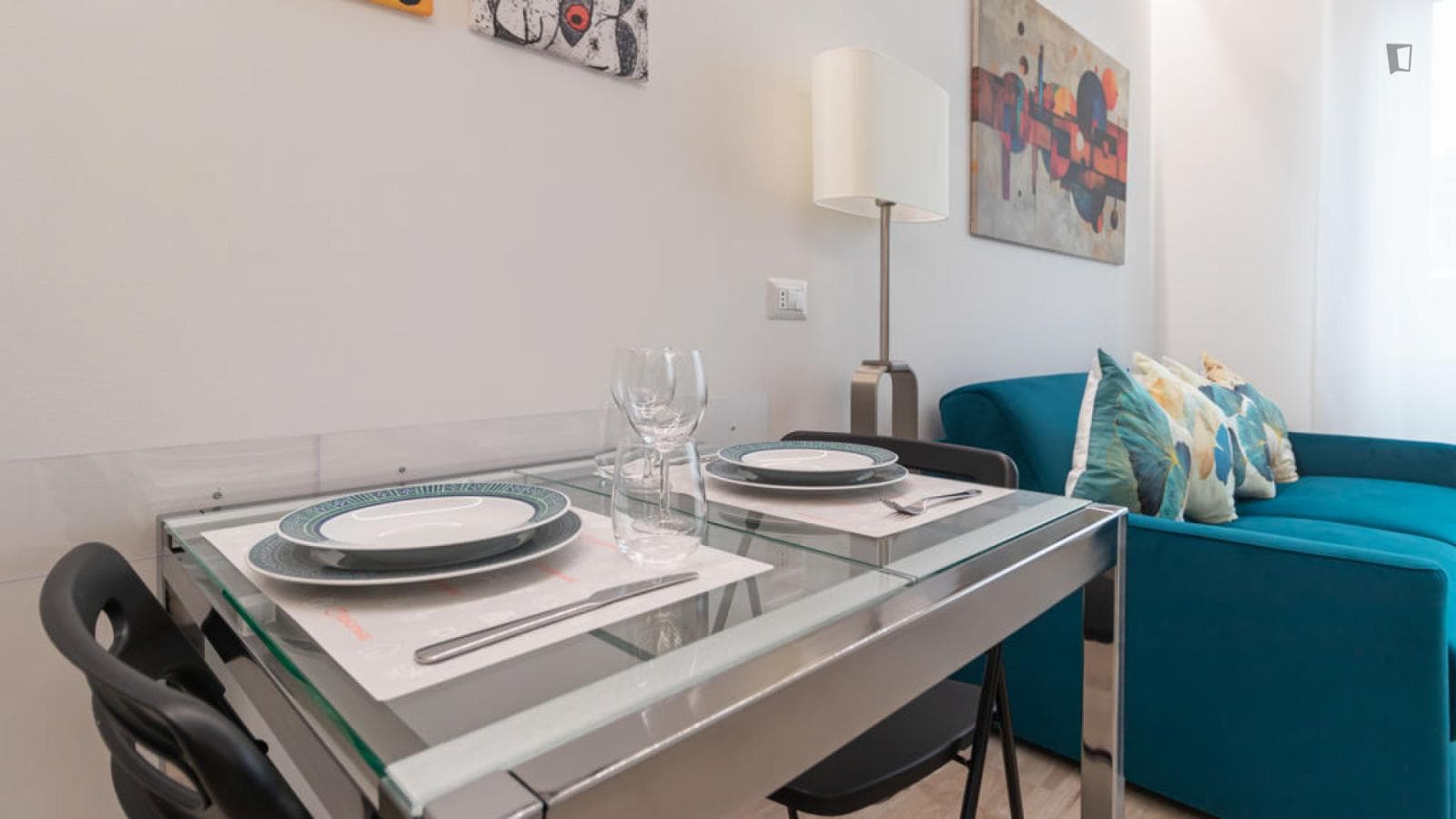 Inviting 1-bedroom apartment in Portello photo 1