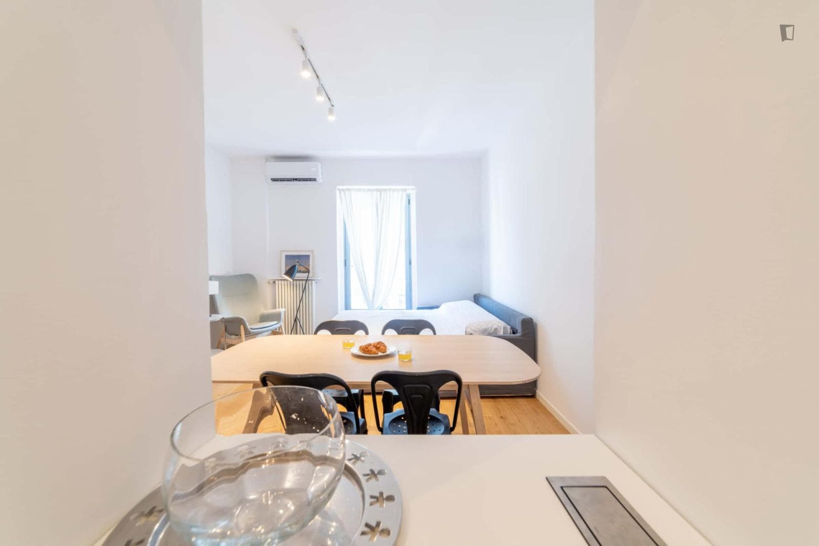 One Bedroom Apartment in Arco della Pace / Corso Sempione photo 1