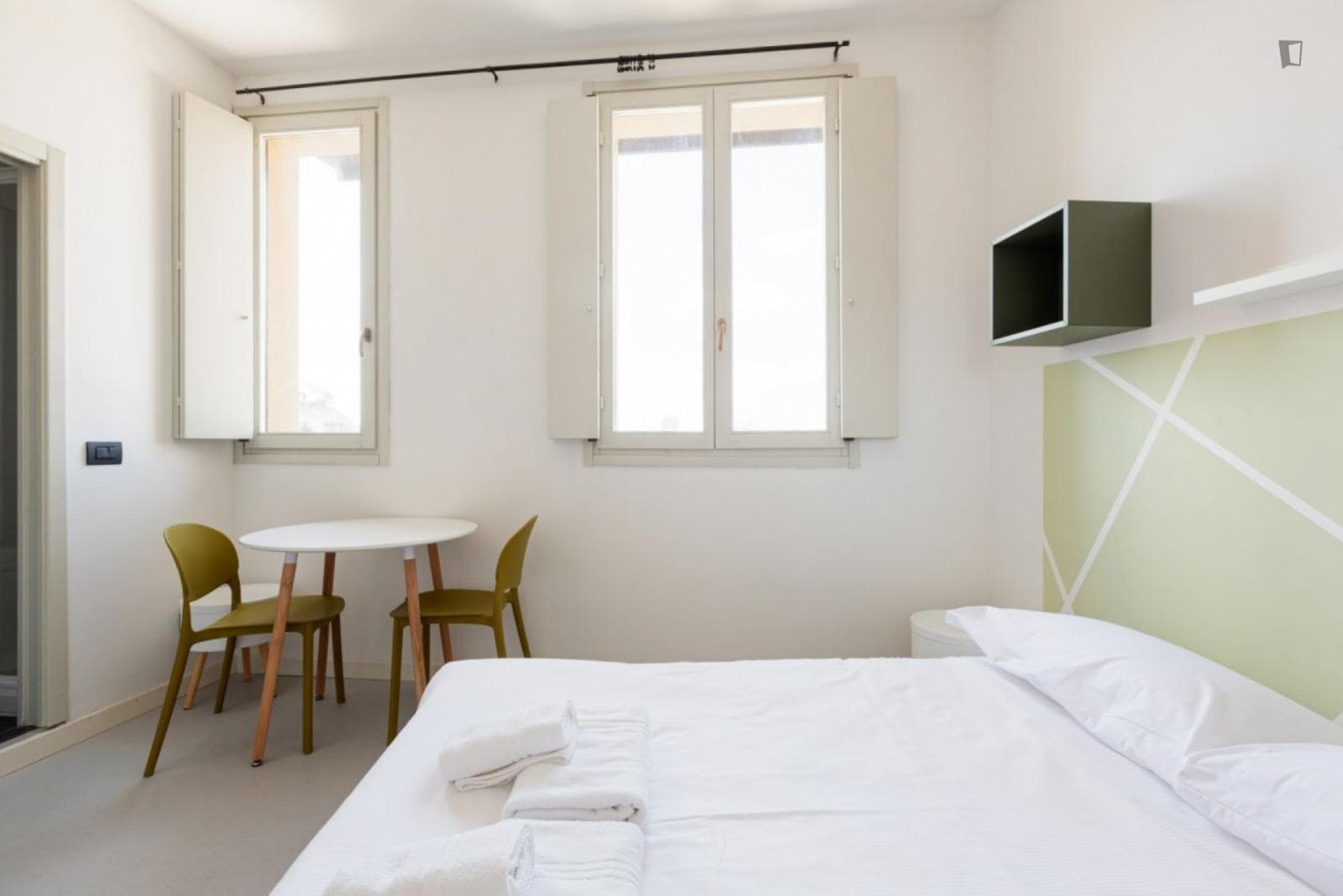 Shiny studio in Sant'Ambrogio photo 1