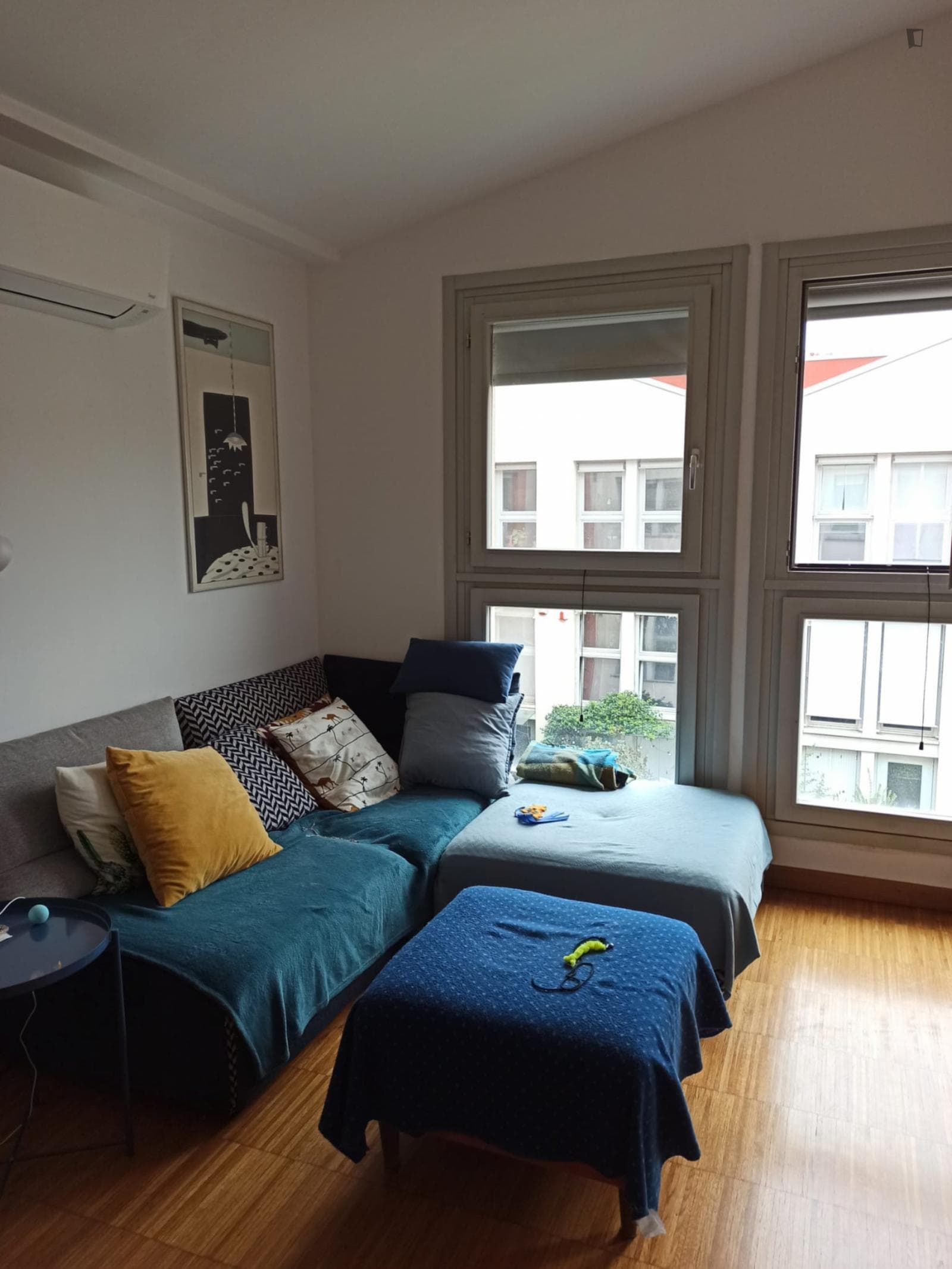 One-bedroom apartment in Bovisa area  photo 1