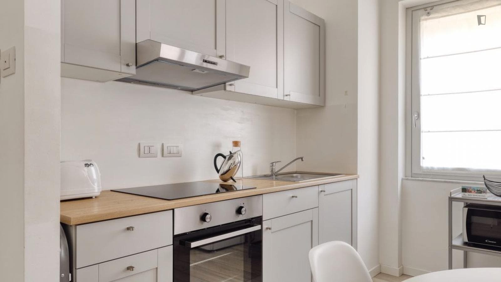 Excellent 1-bedroom apartment in Fiera Milano photo 1