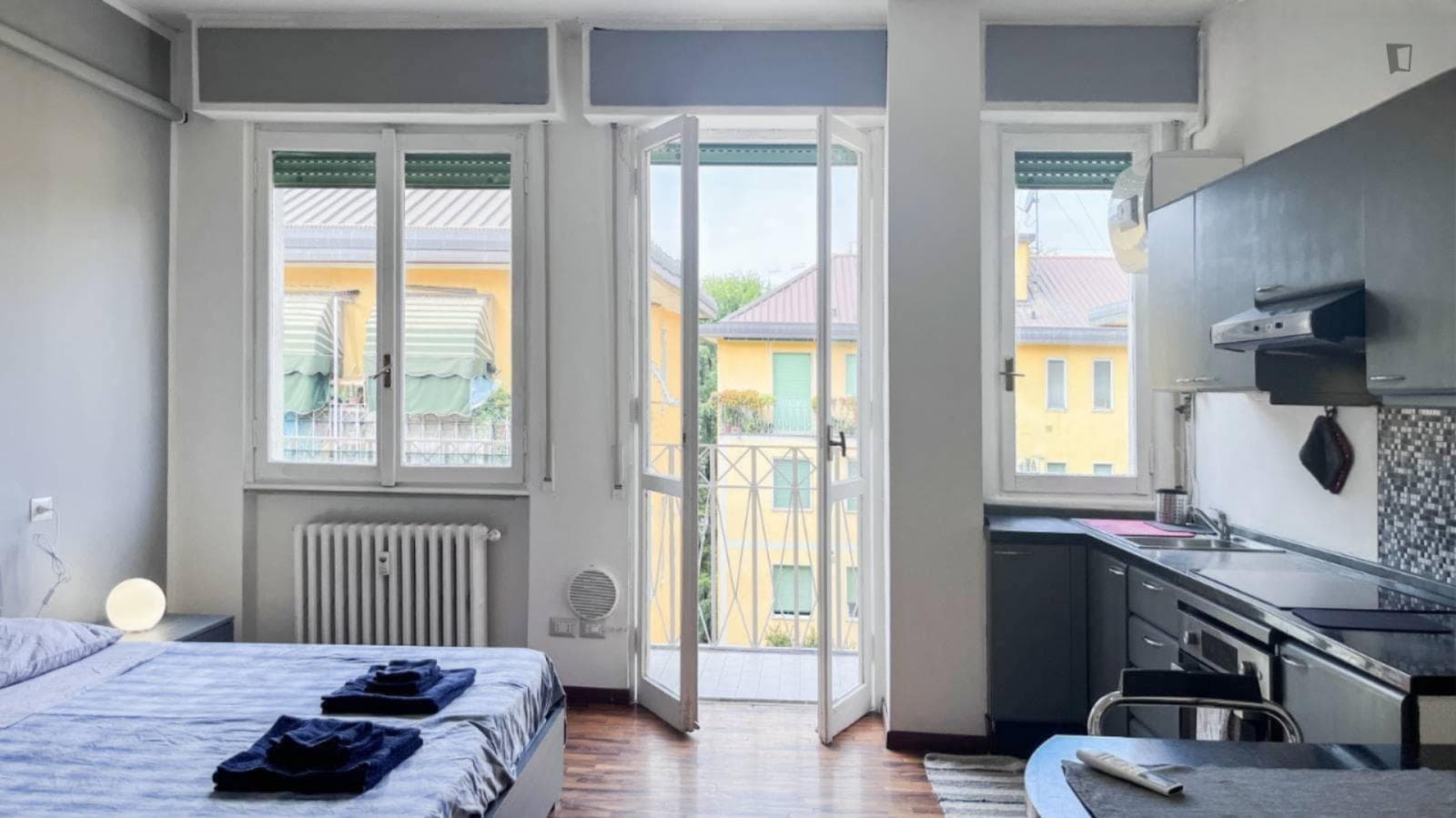 Neat studio in Portello photo 1
