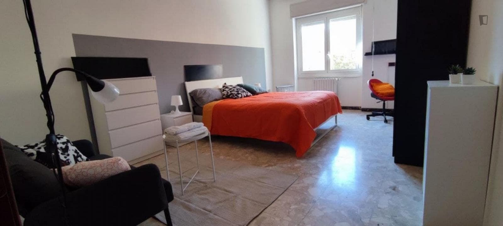 Appealing double bedroom in Gardona photo 1