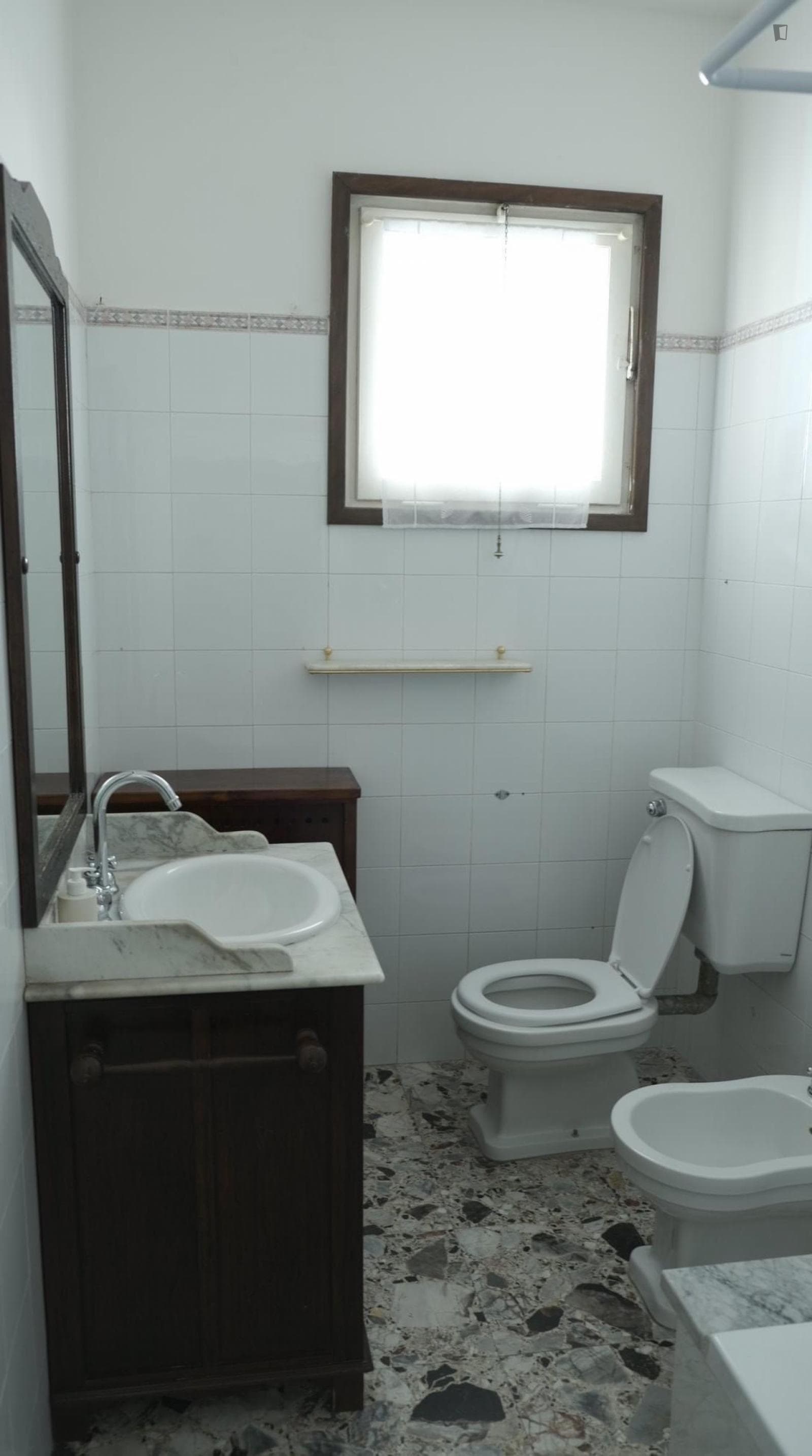 Bright single bedroom in Marconi photo 1