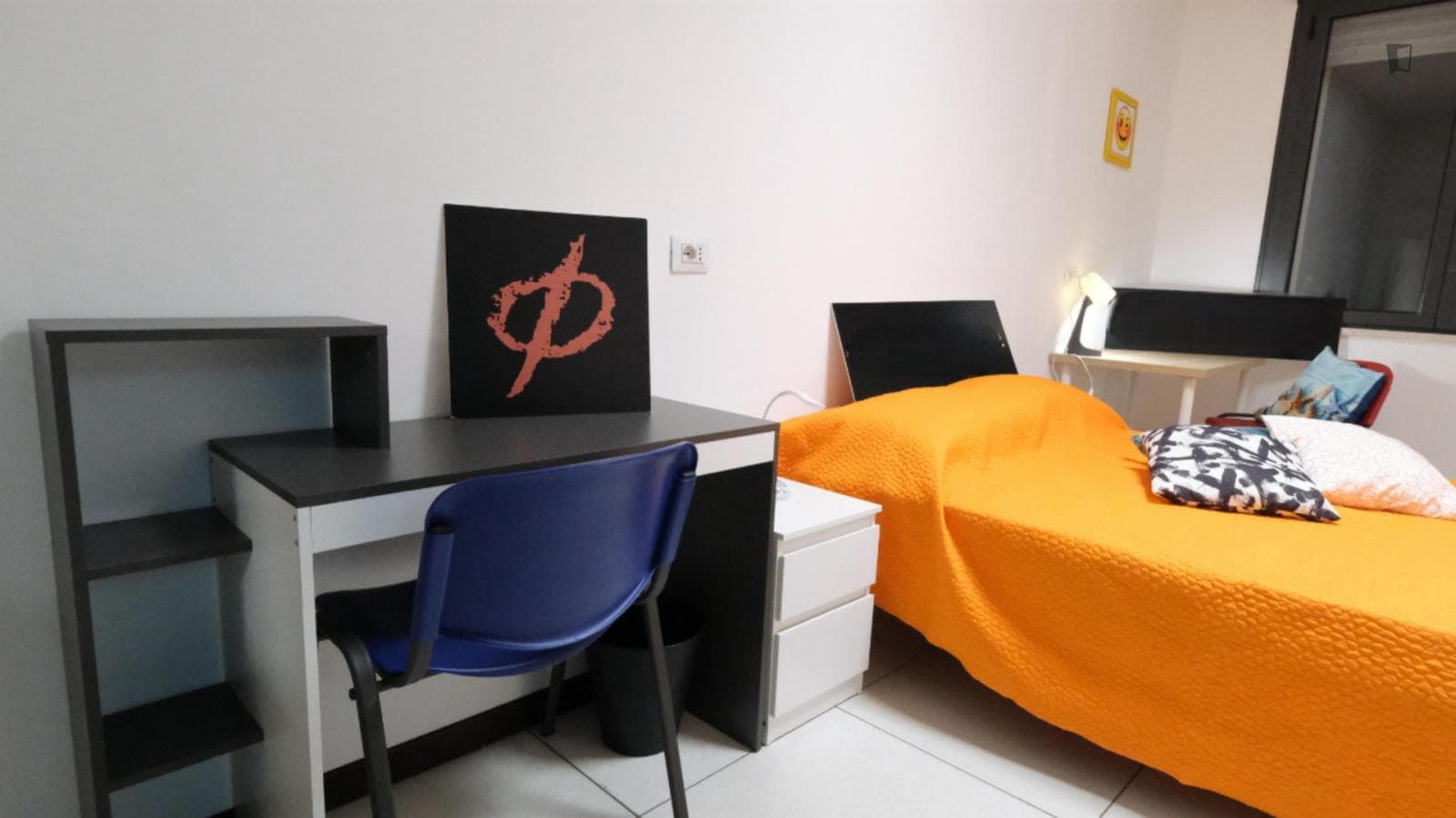Very nice single ensuite bedroom near the Sassari train station photo 1