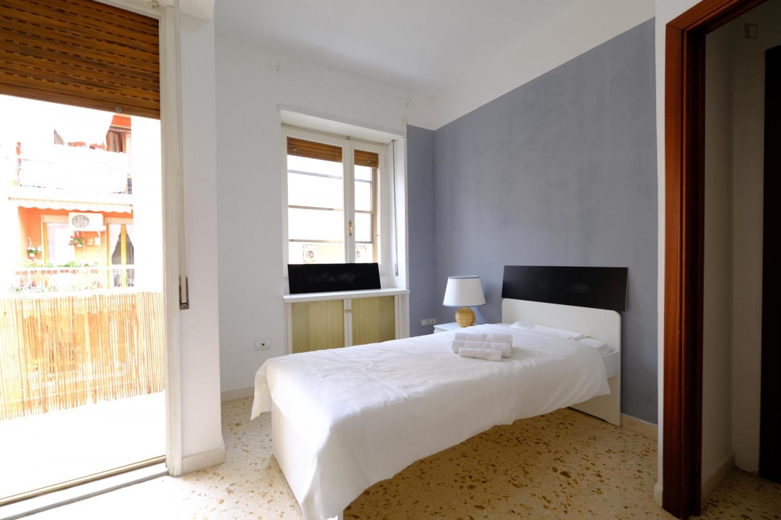 Inviting single bedroom in Marconi photo 1