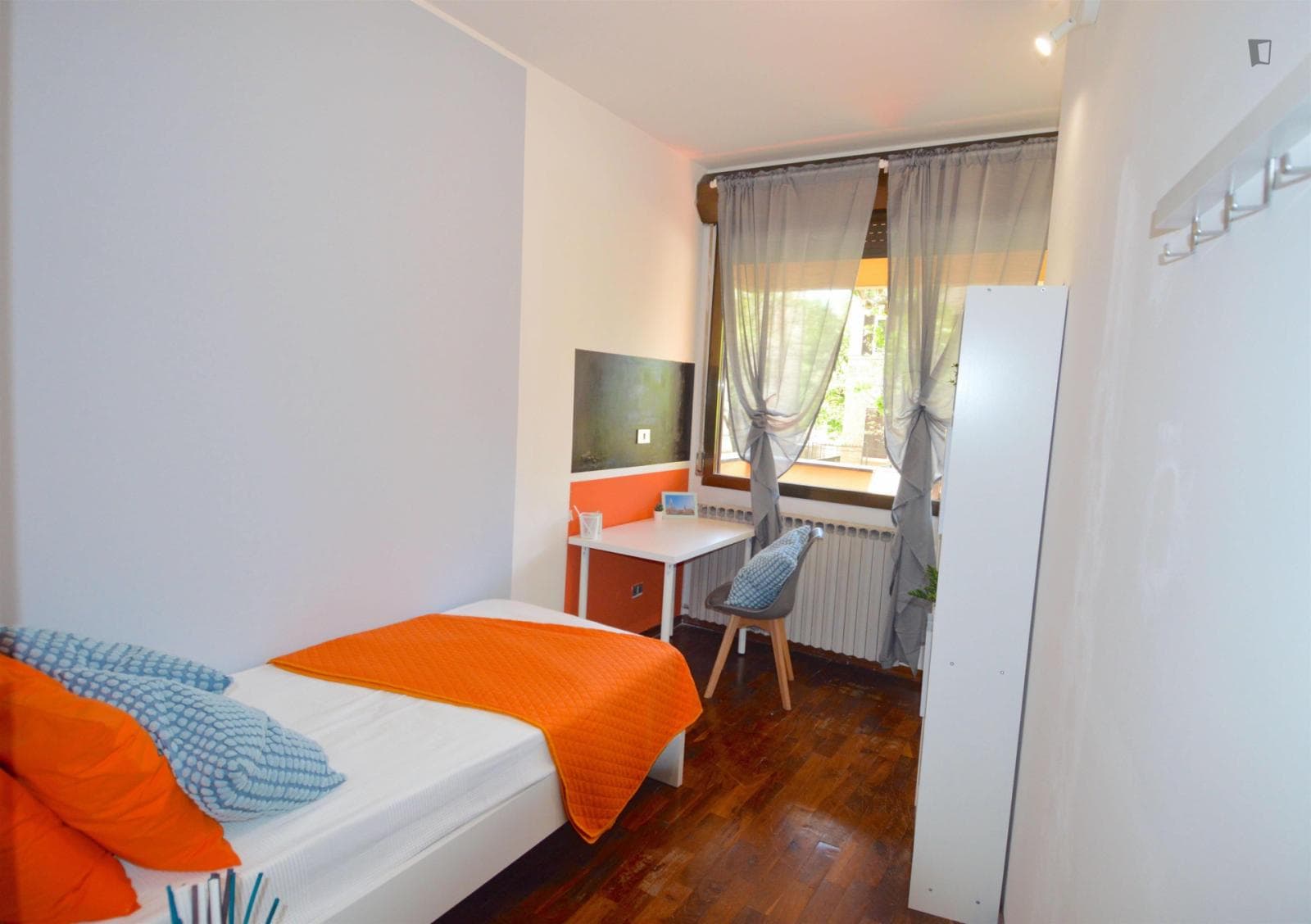 Enjoyable single bedroom in Modena photo 1