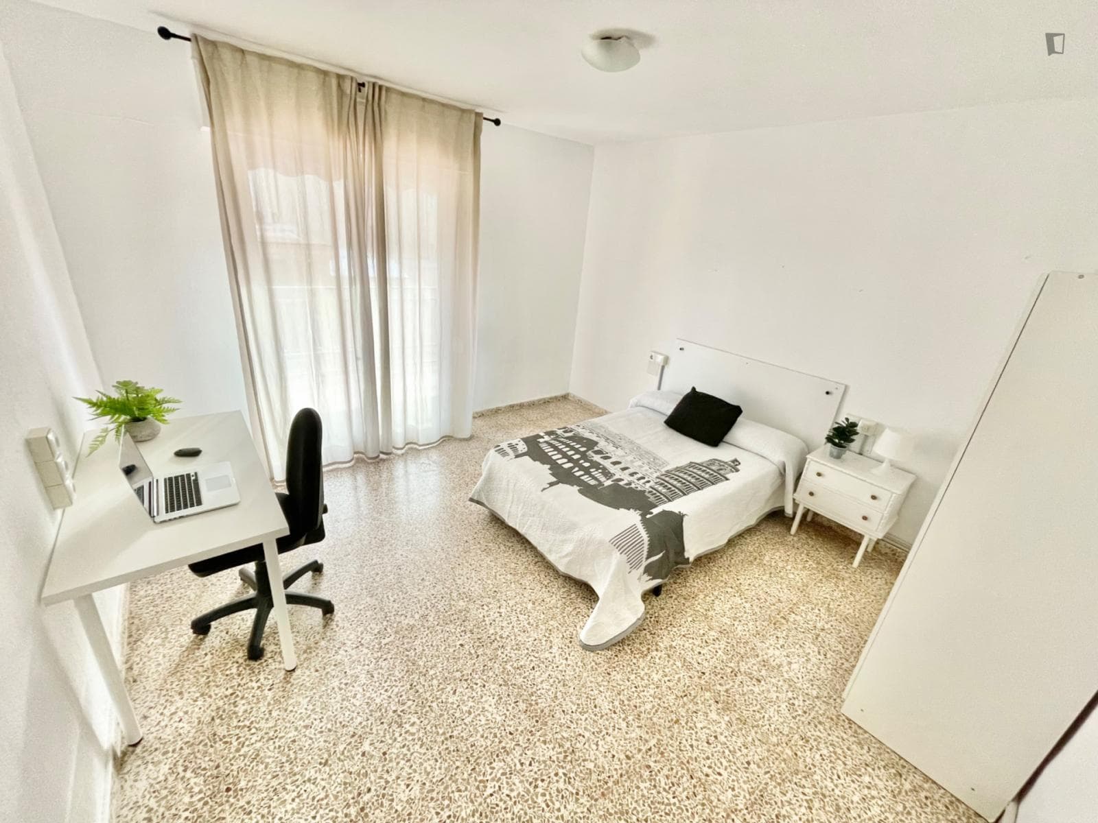 Appealing double bedroom near Universitat d'Alacant photo 1
