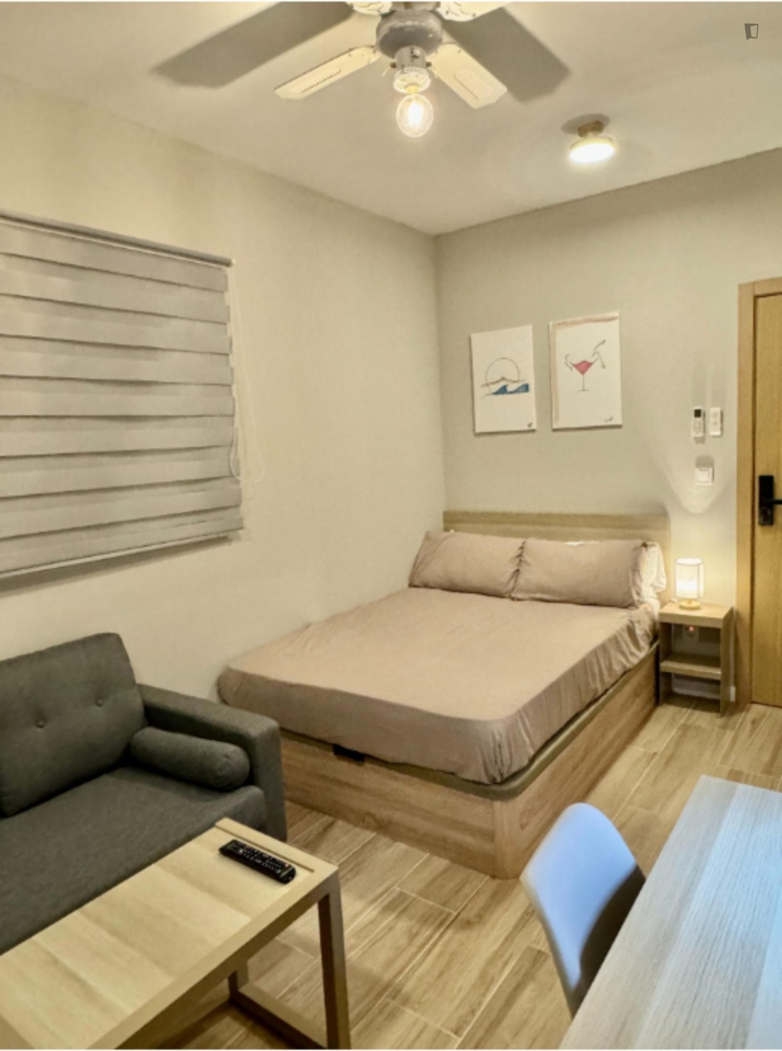 Gorgeous Double Bedroom close to Del Tossal Park photo 1
