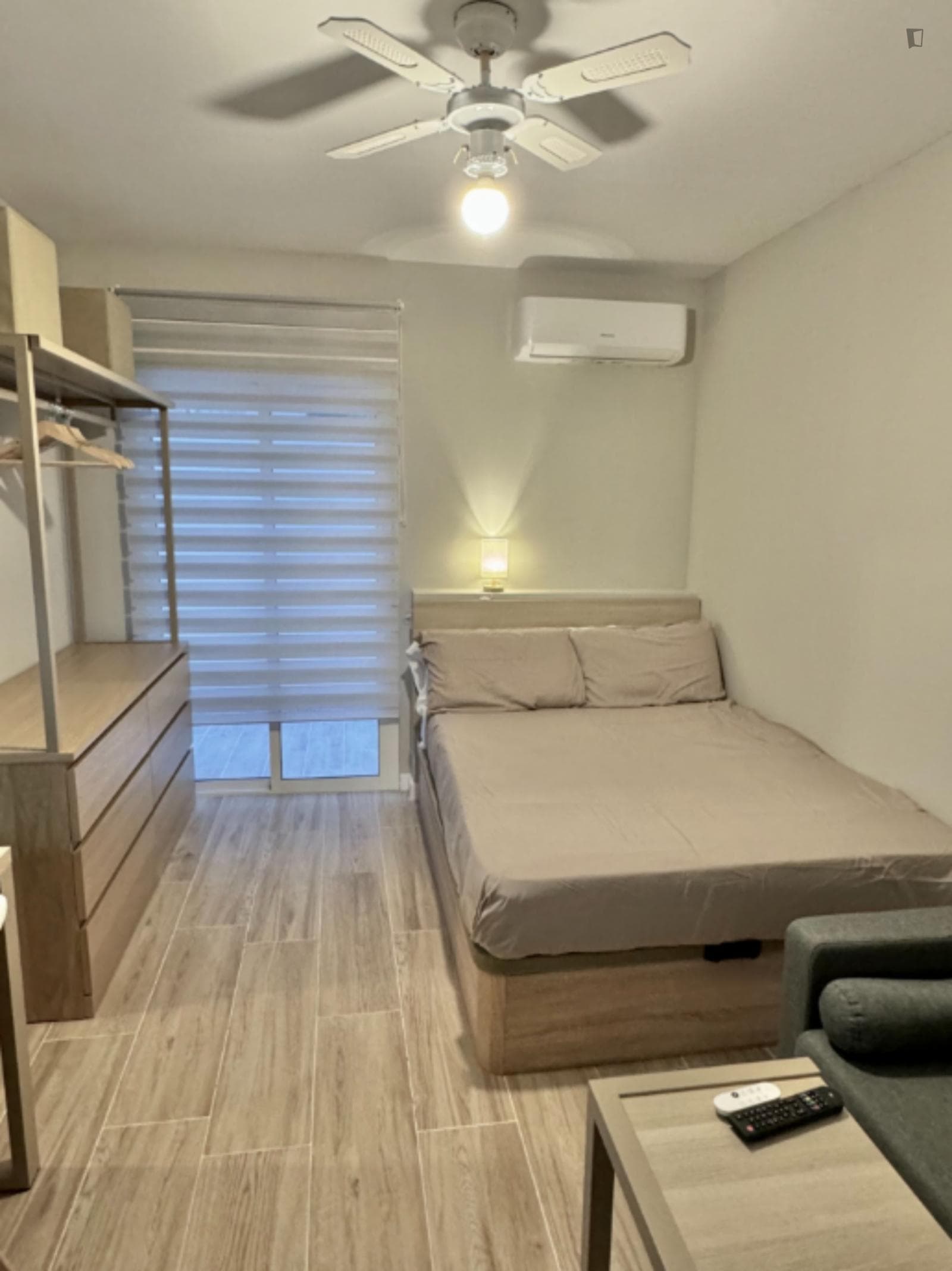 Irresistible Double Bedroom with a Patio close to University General Hospital Dr. Balmis photo 1