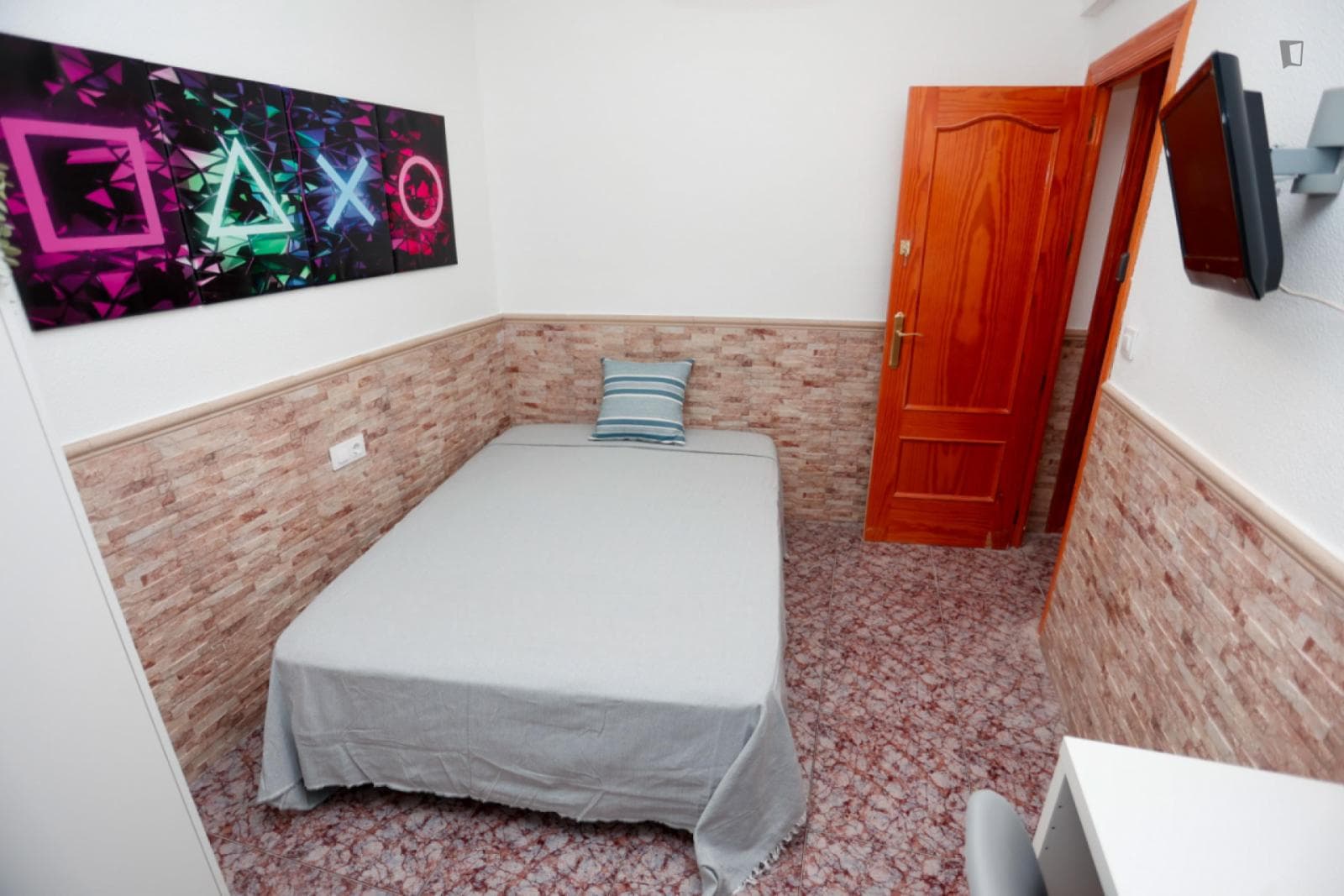 Property photo thumbnail