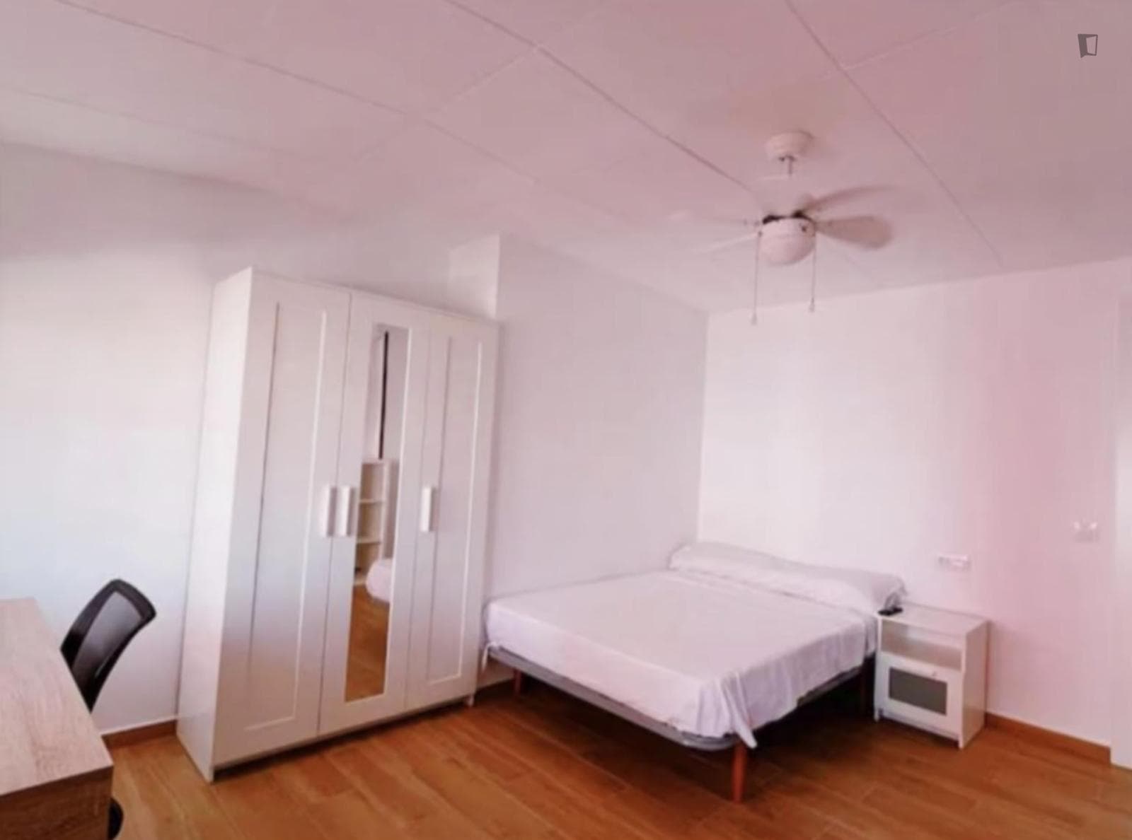 Inspiring Double Bedroom close to UCAM University photo 1