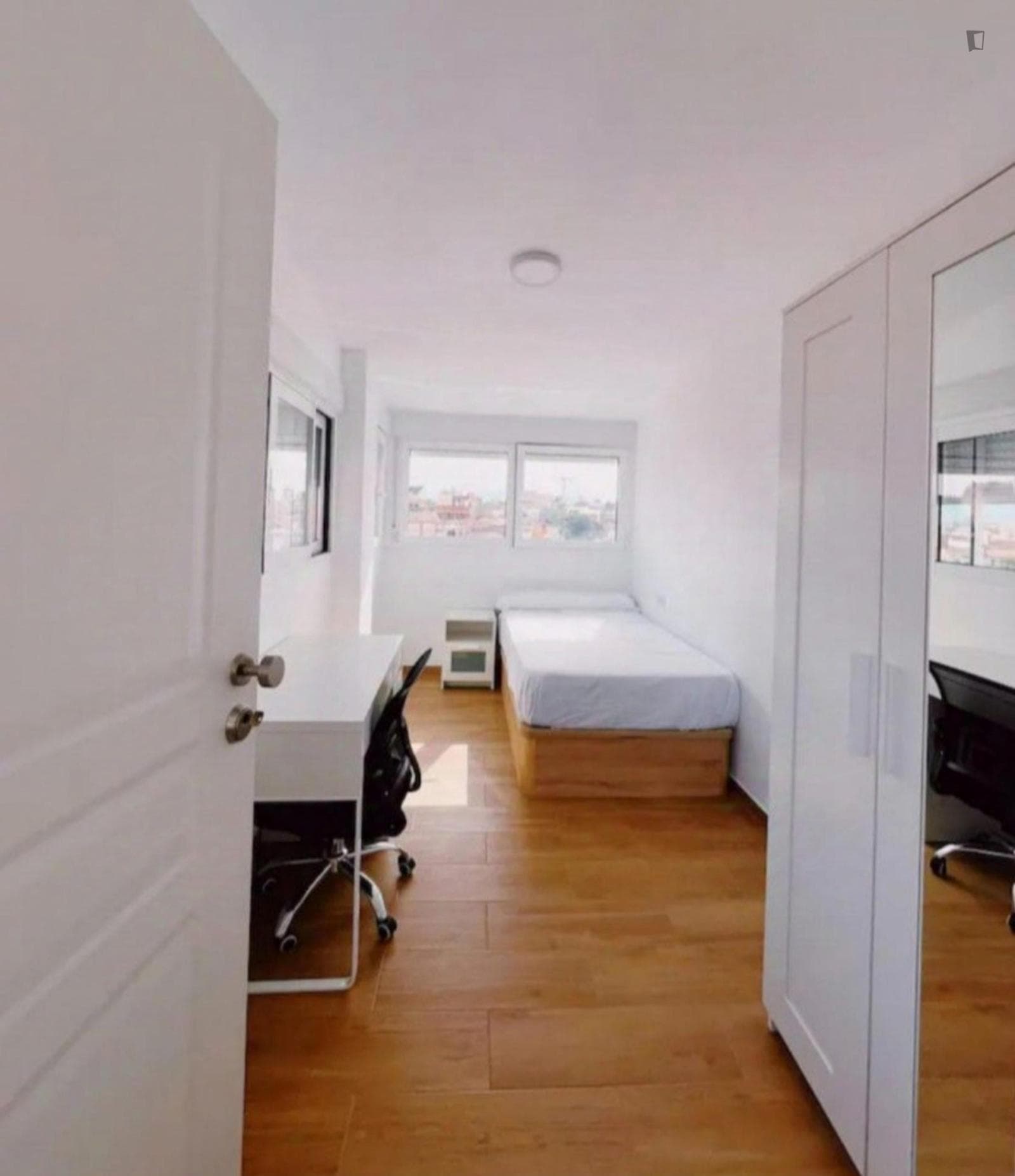 Bright Single Bedroom close to UCAM Católica San Antonio de Murcia University photo 1