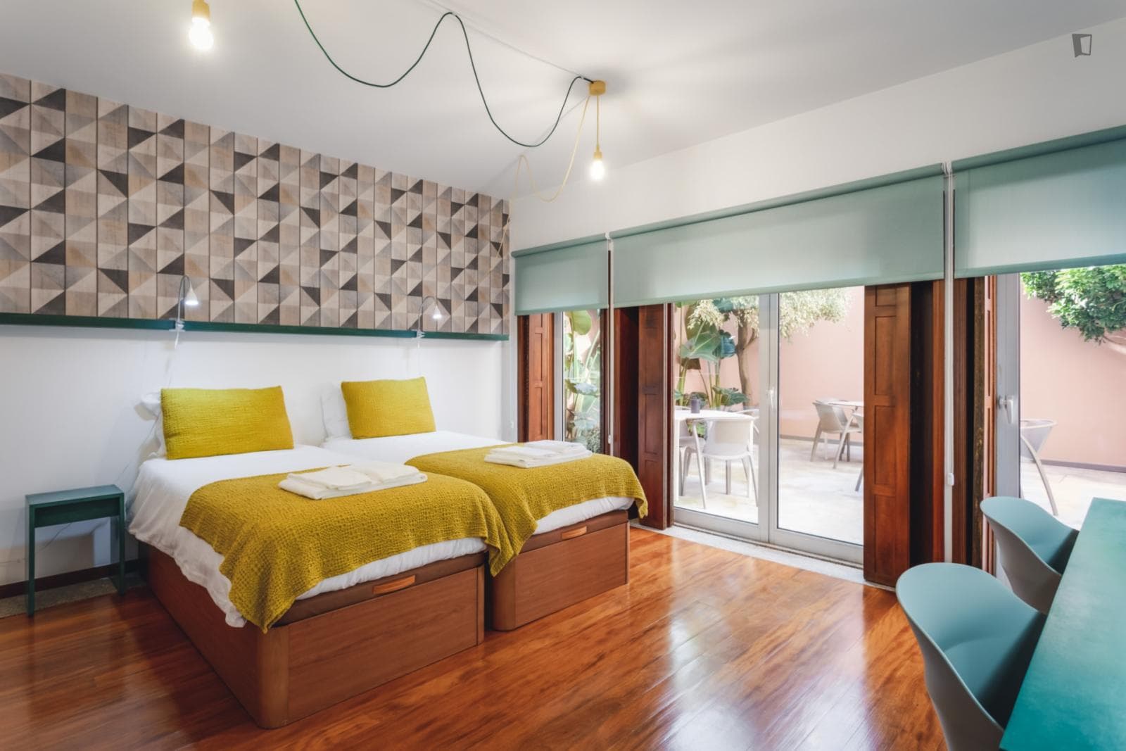 Comfortable bedroom in a student home photo 1