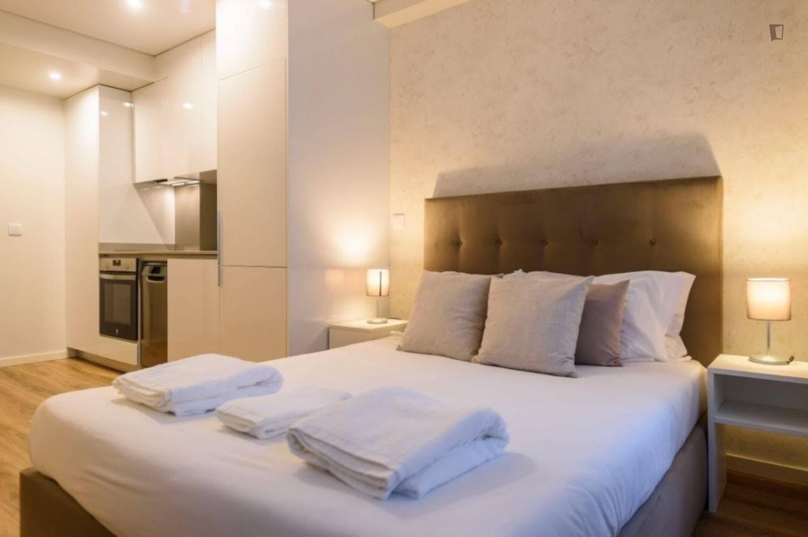 Exquisite studio near the historic Braga Cathedral photo 1