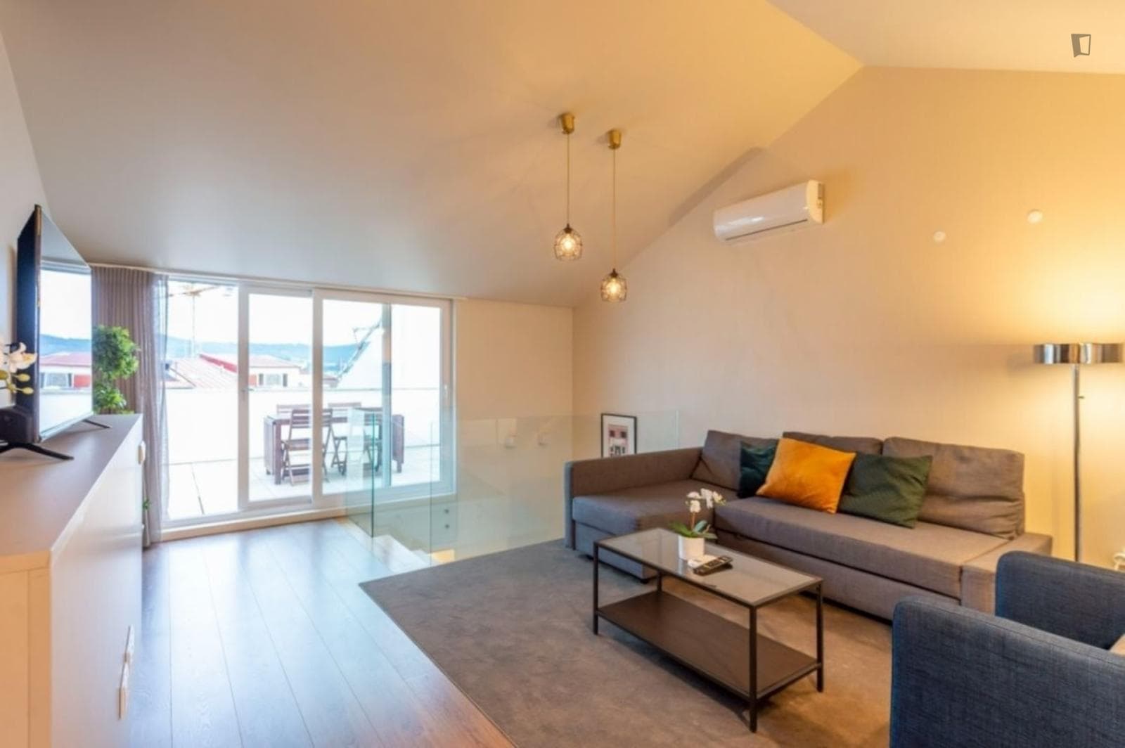 Luxurious 2-bedroom apartment with a terrace, in rthe centre of Braga photo 1
