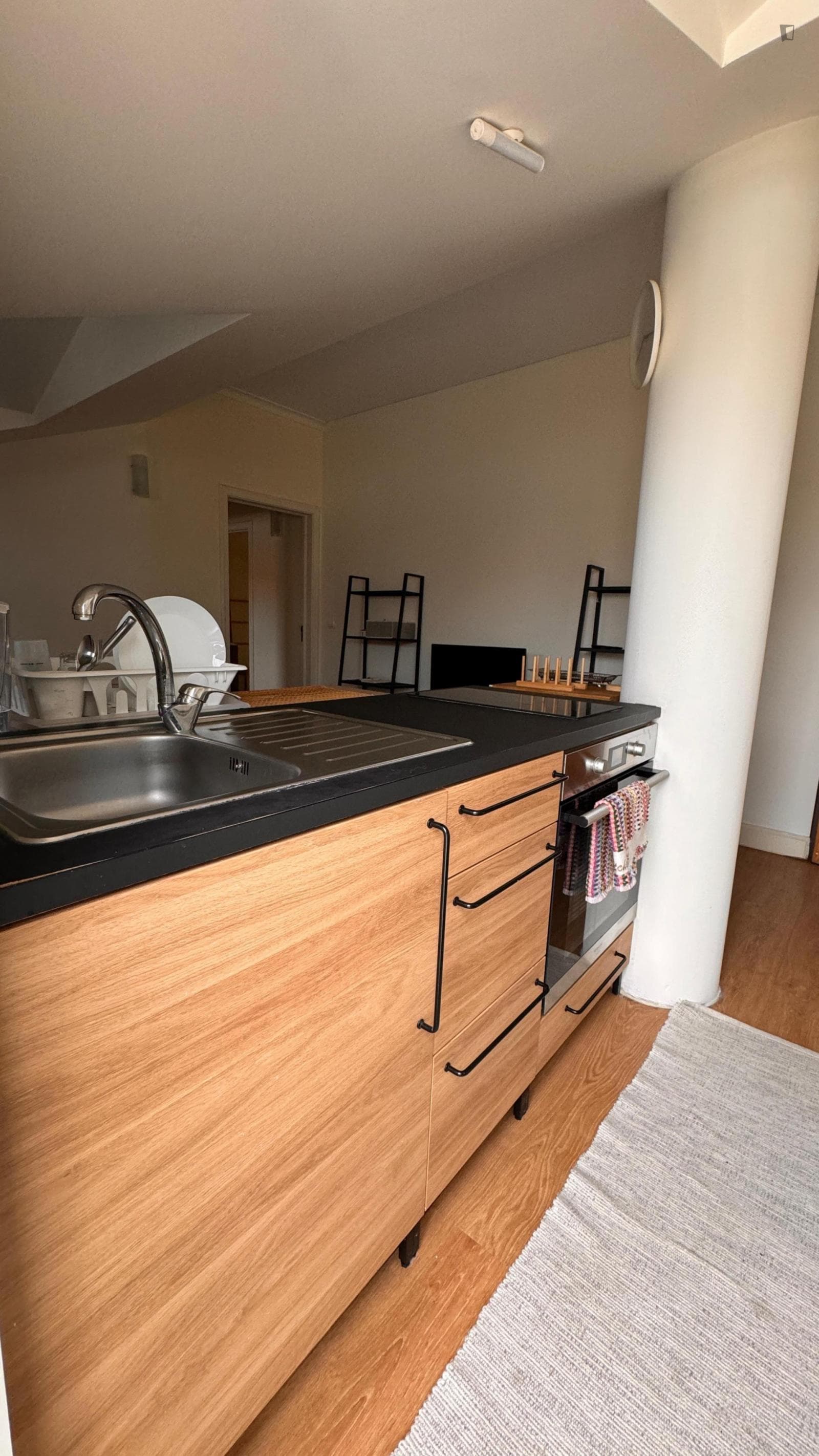 Unique 2 Bedroom Apartment close to Campo de Ourique Market photo 1