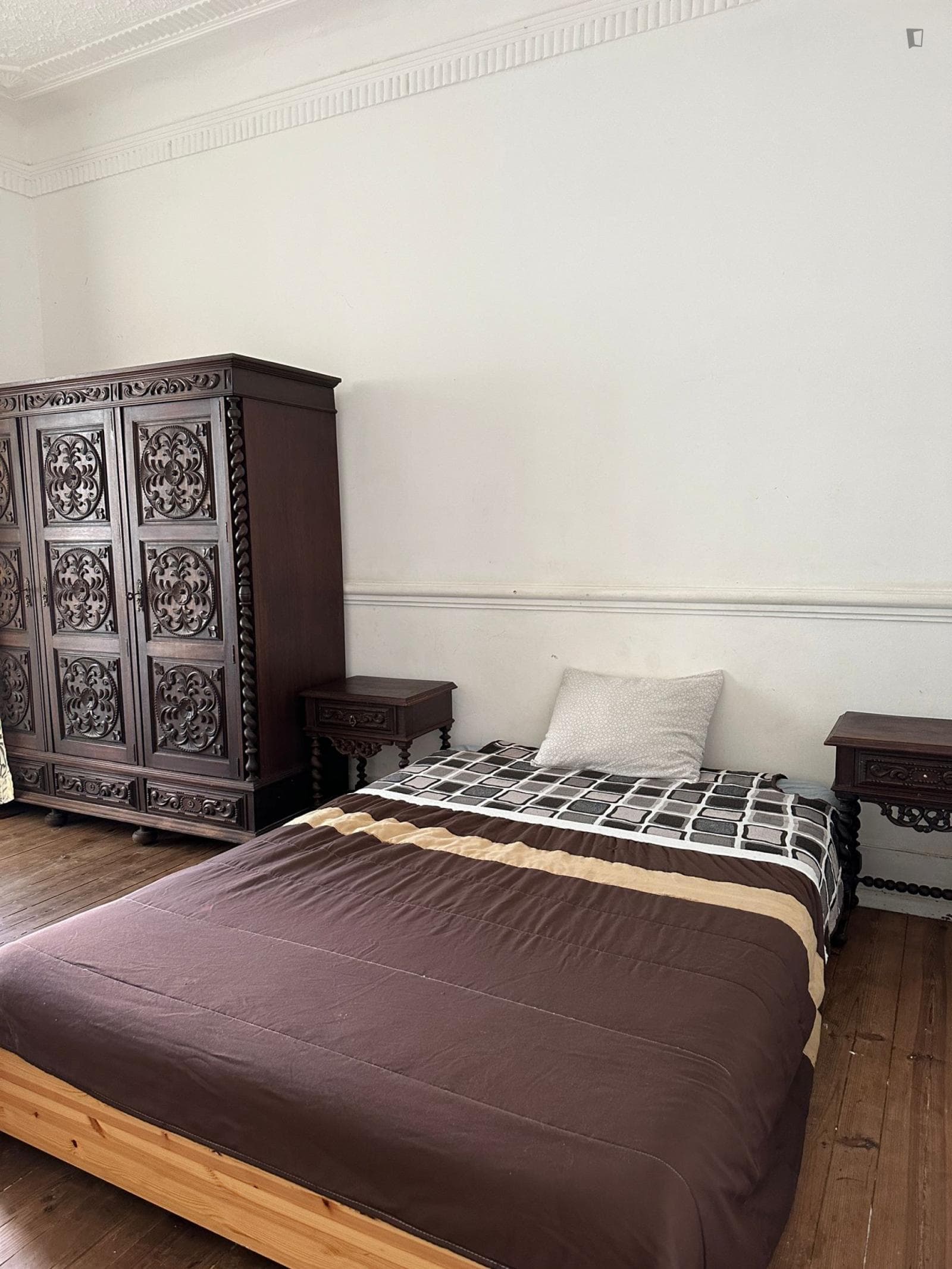 Comfy Double Bedroom close to IST University photo 1