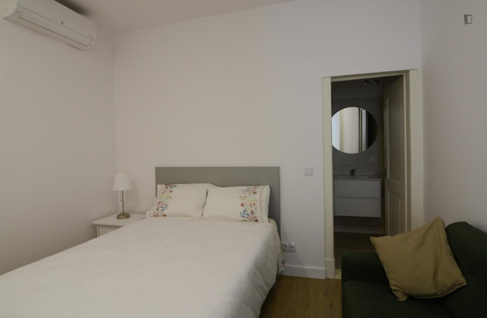 Double Bed Suite near Avenida da Liberdade photo 1