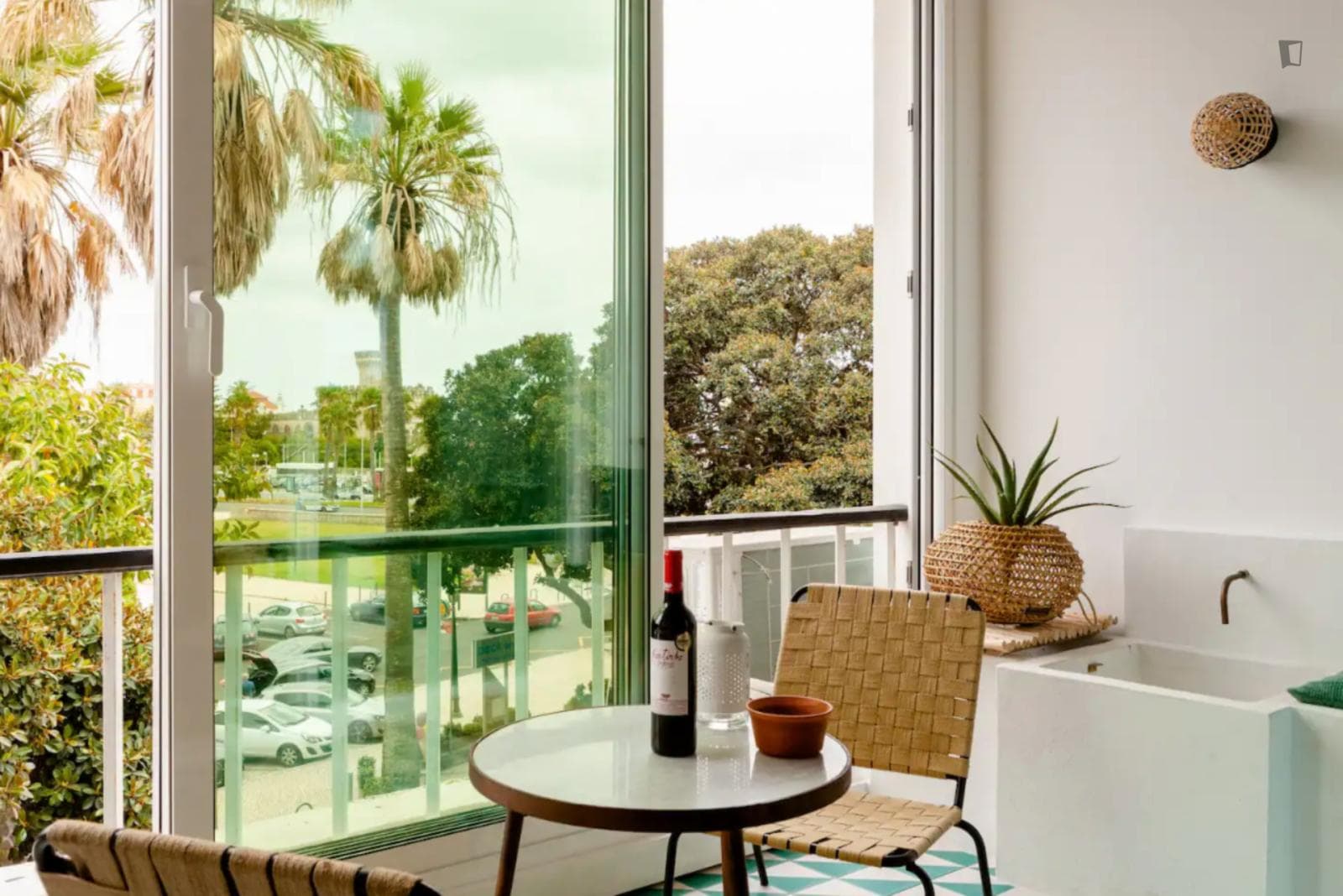 Charming Studio with a Balcony close to Tamariz Beach photo 1