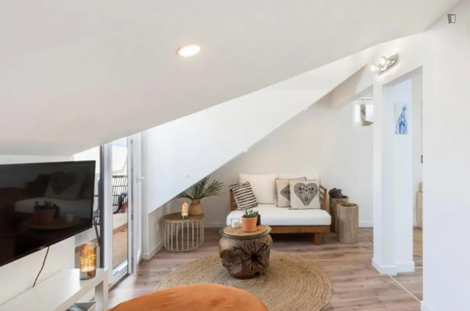 Elegant 2 Bedroom Apartment close to Casino Estoril photo 1