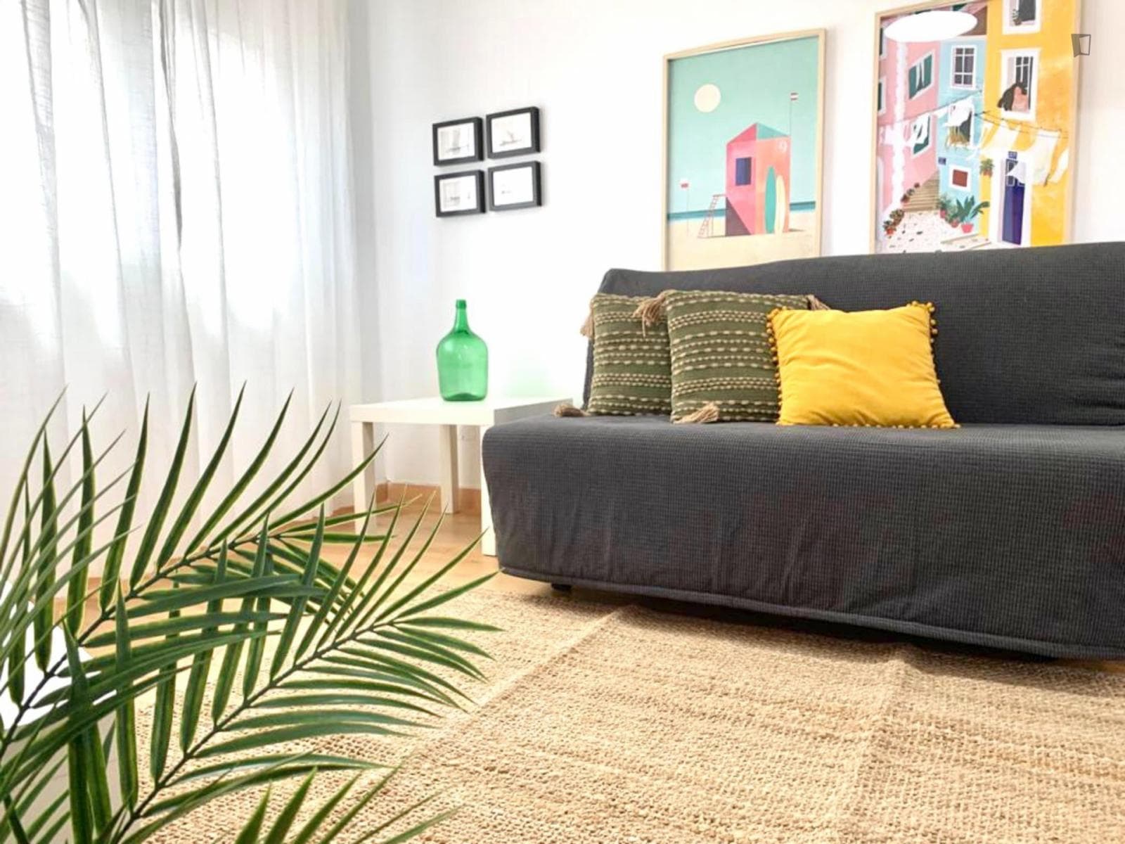 Charming 1 Bedroom Apartment close to São Pedro do Estoril Beach photo 1