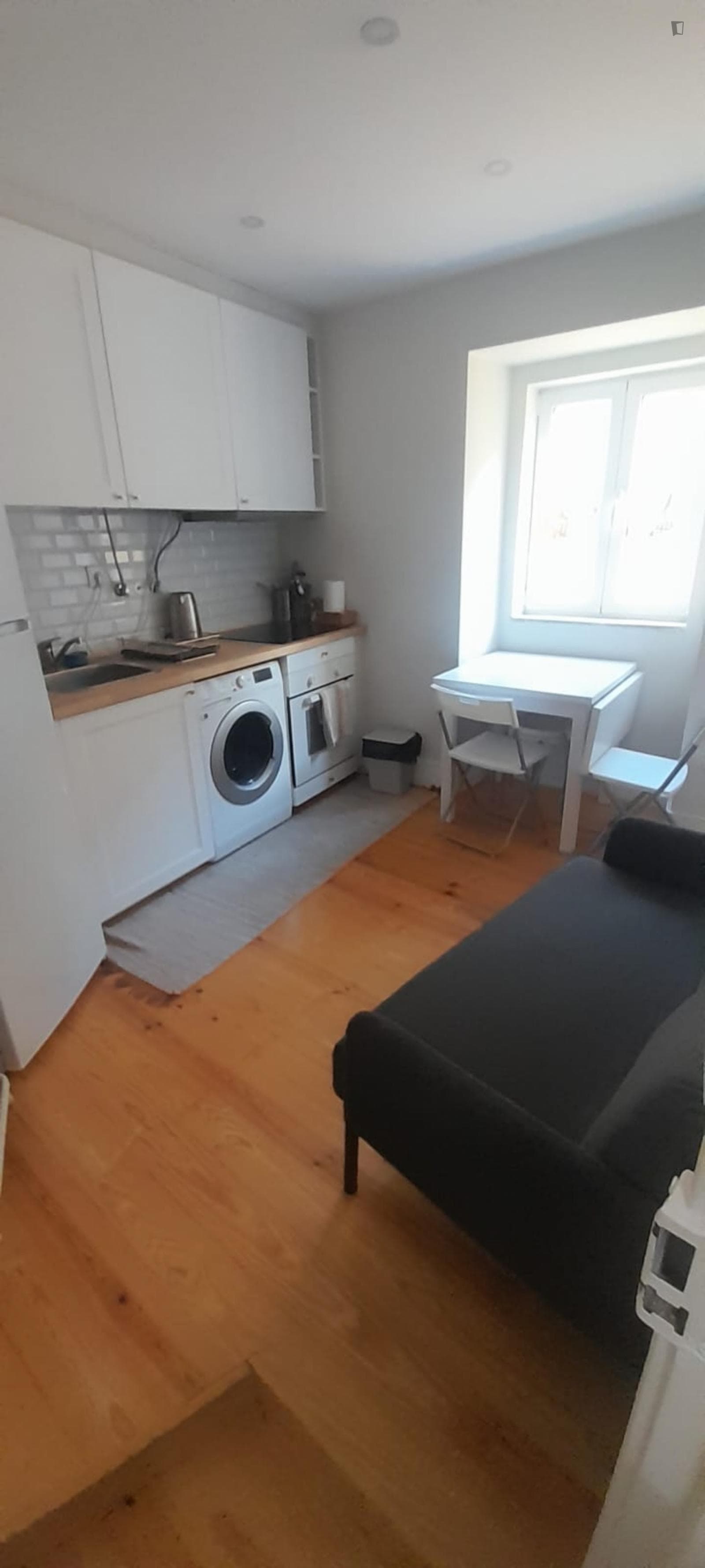 Lovely 1-bedroom apartment in Mouraria photo 1