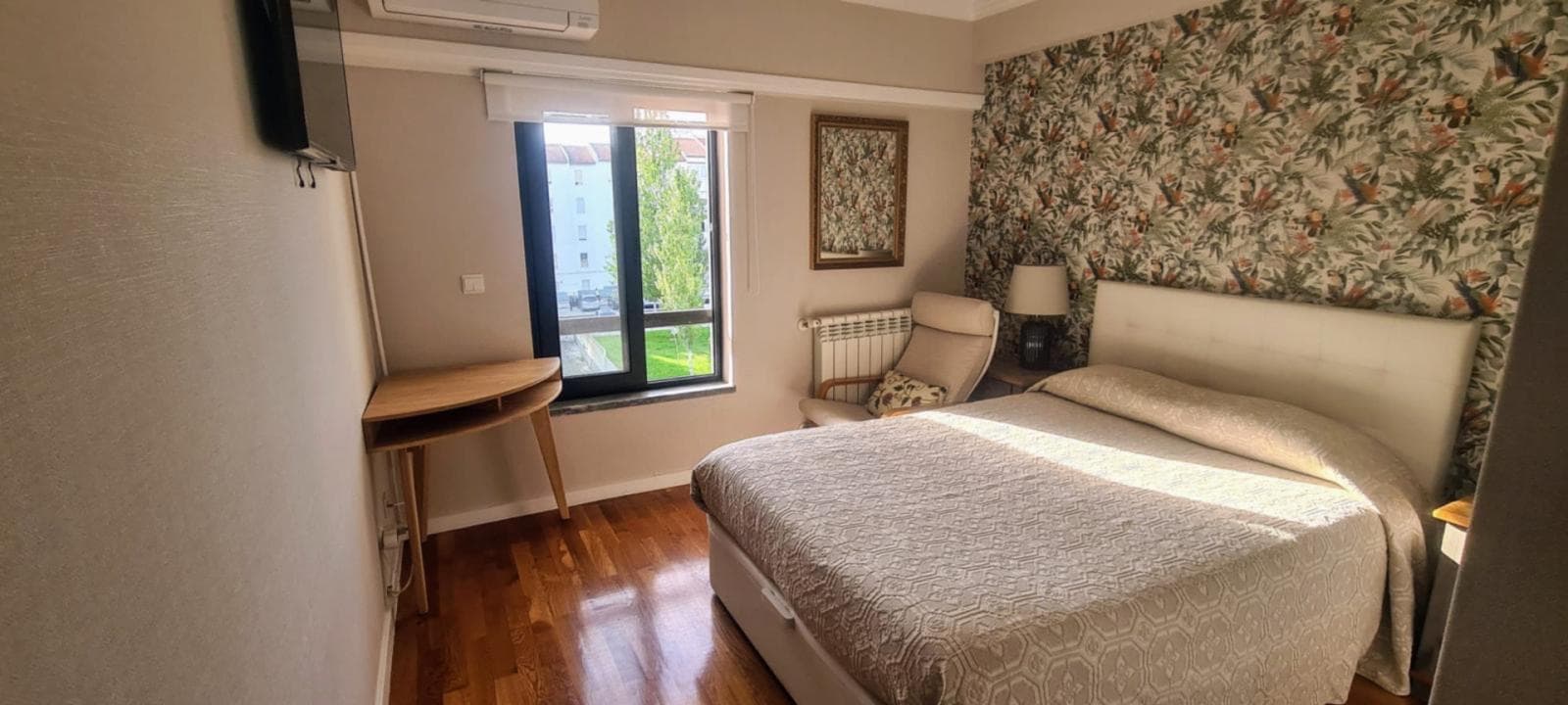 Nice double bedroom with a private bathroom, Cascais photo 1