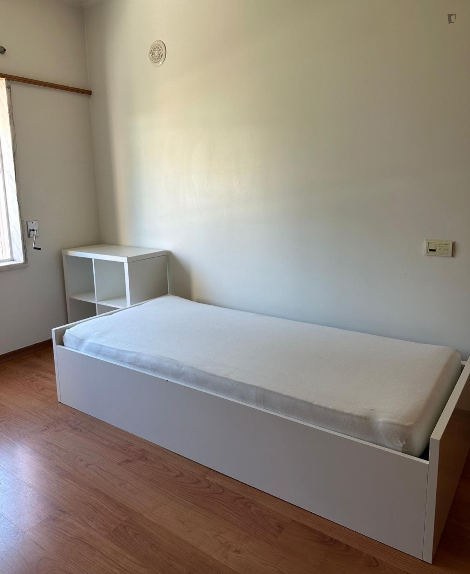 Very nice bedroom close to Fernando Pessoa Garden photo 1