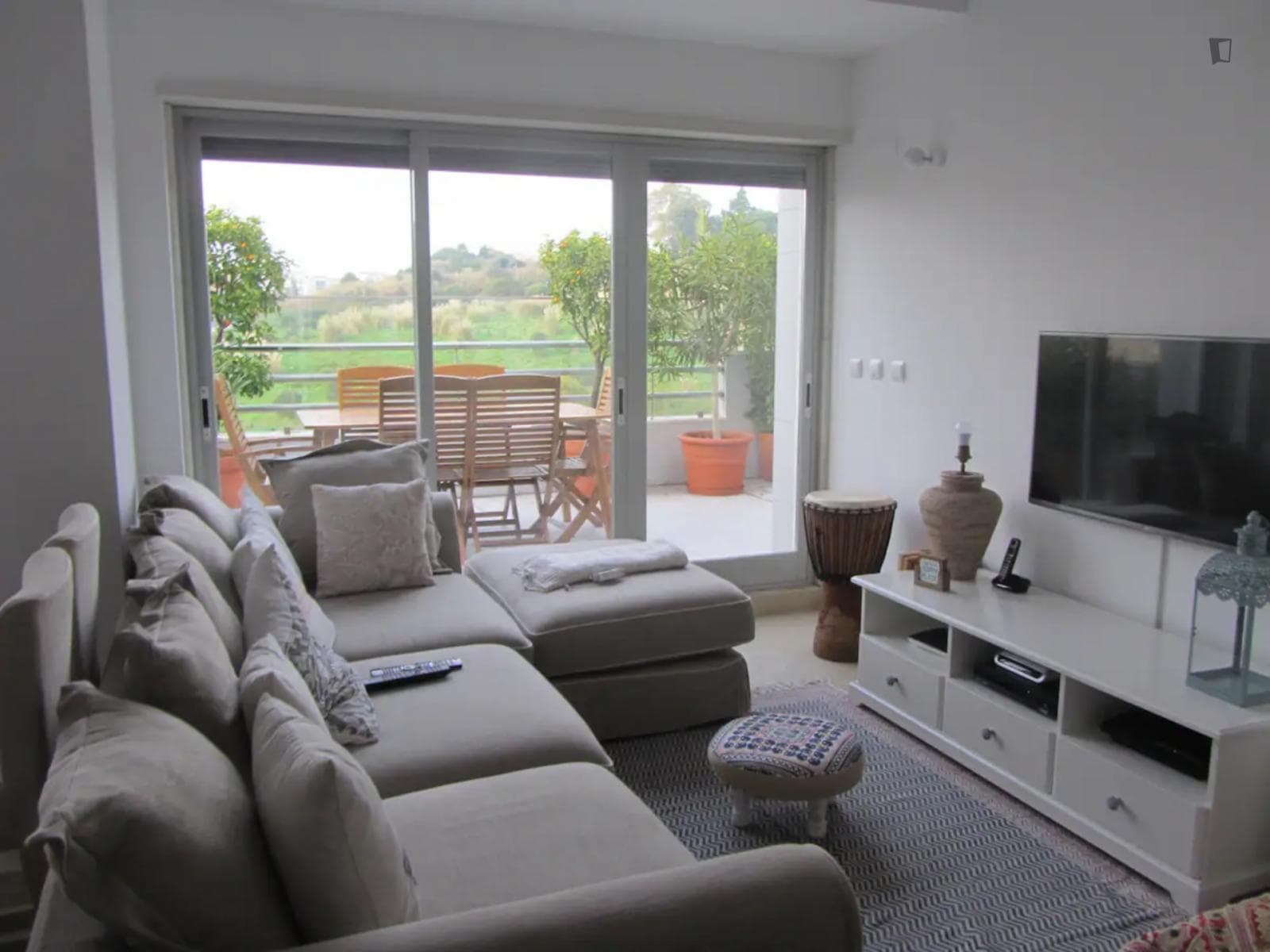 Charming flat next to Laranjeiras metro station photo 1