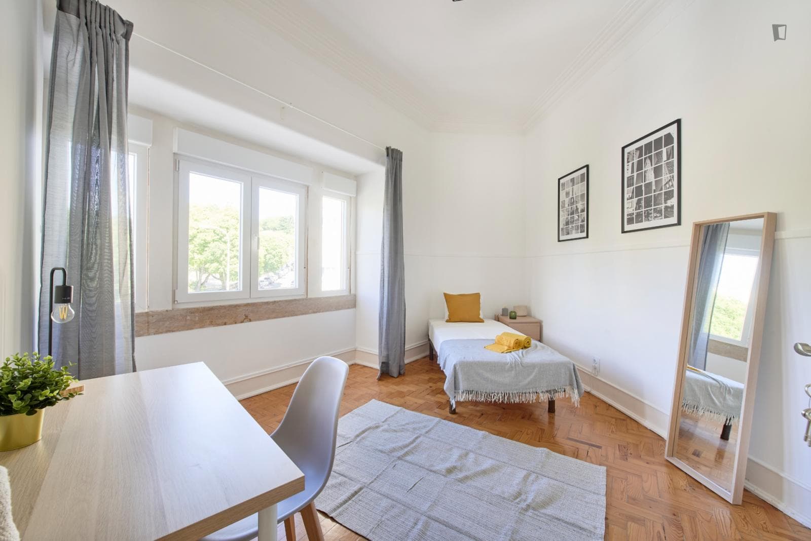 Property photo thumbnail