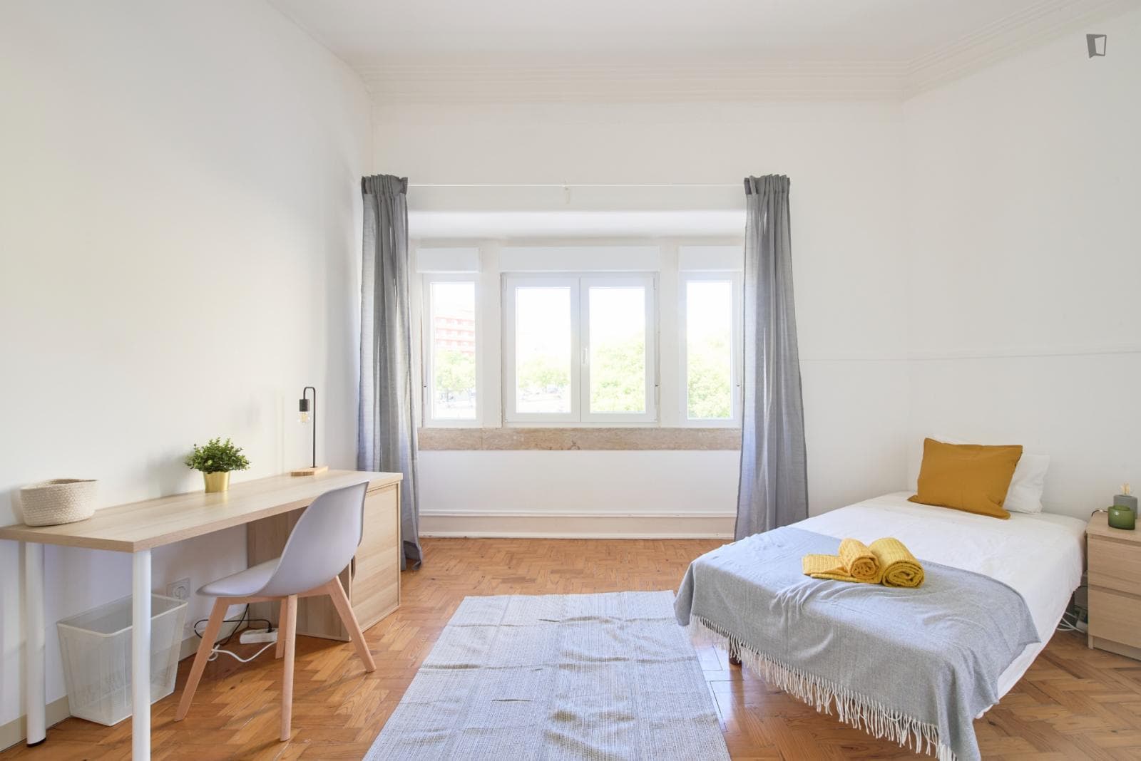 Property photo thumbnail