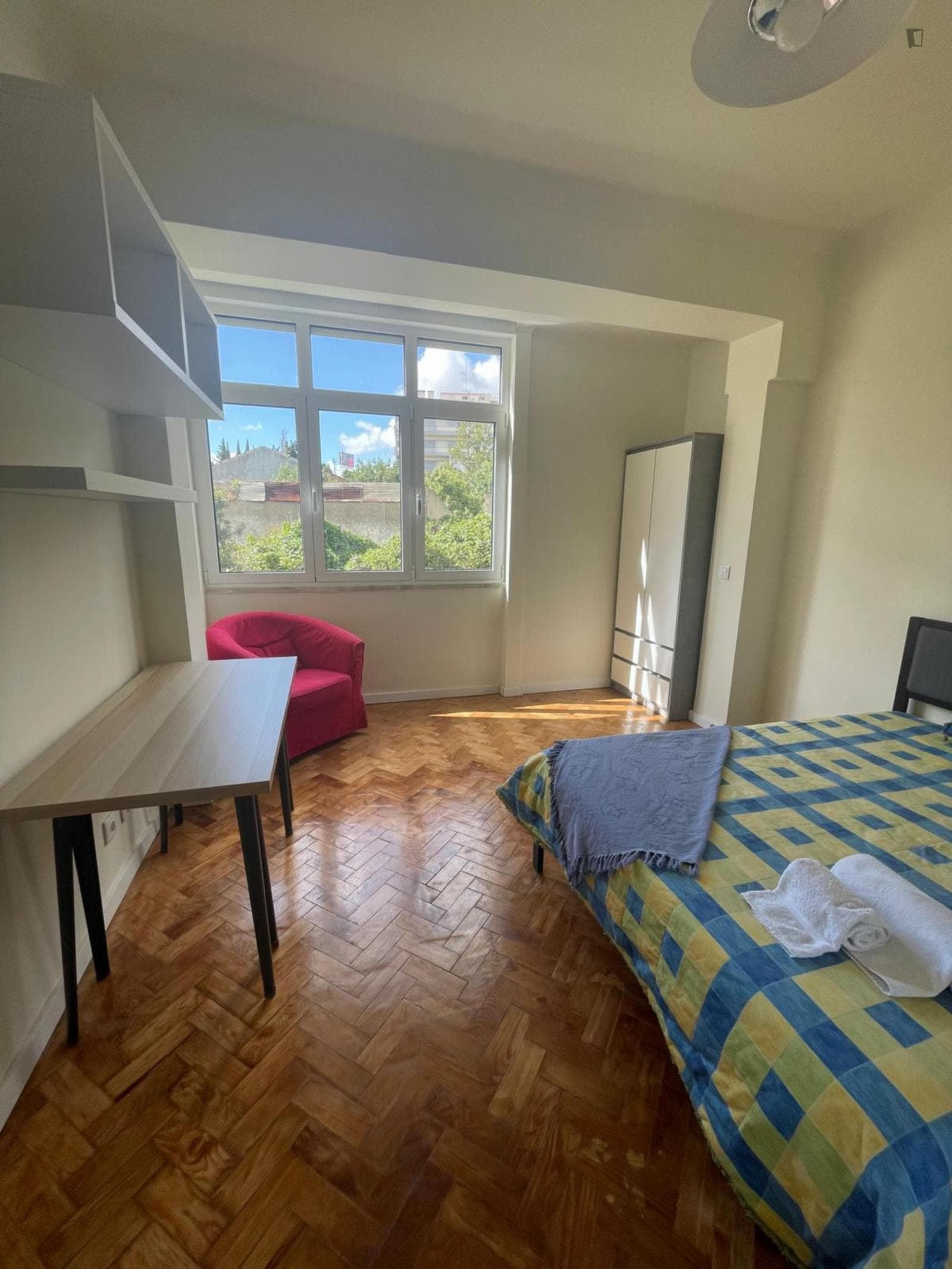 Great bedroom next to Escola Superior de Tecnologia photo 1