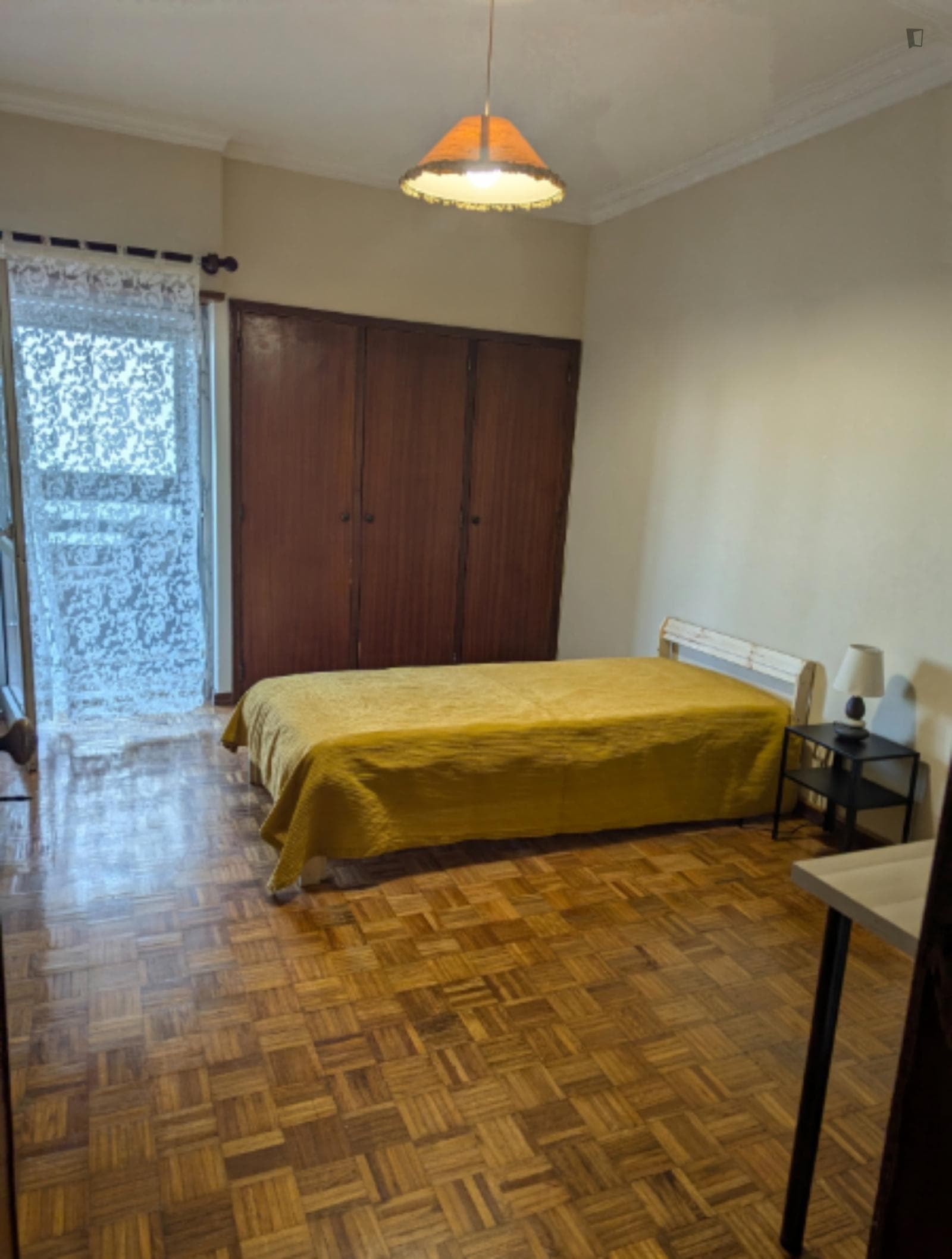 Alluring Single Bedroom close to Nova School of Business and Economics photo 1