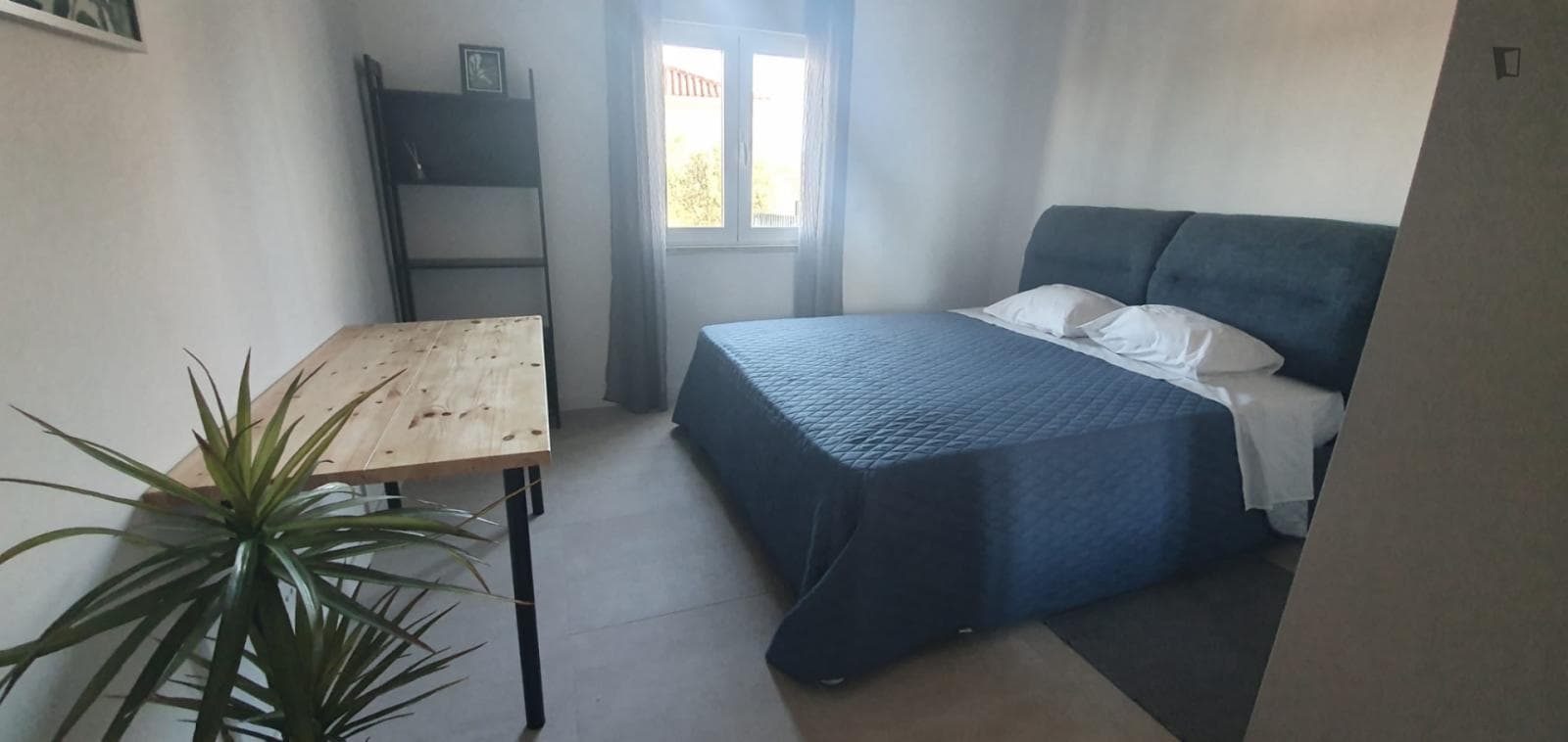 Charming double bedroom in Loures photo 1
