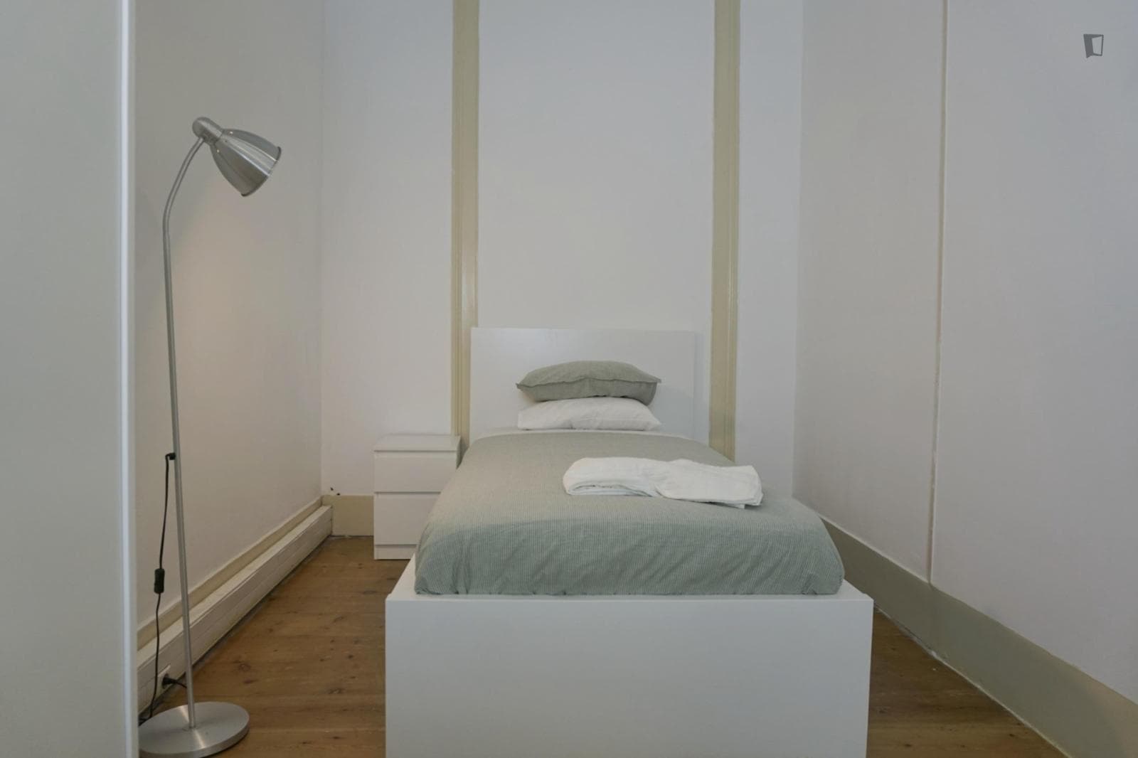 Beautiful single bedroom close to Parque Eduardo VII photo 1