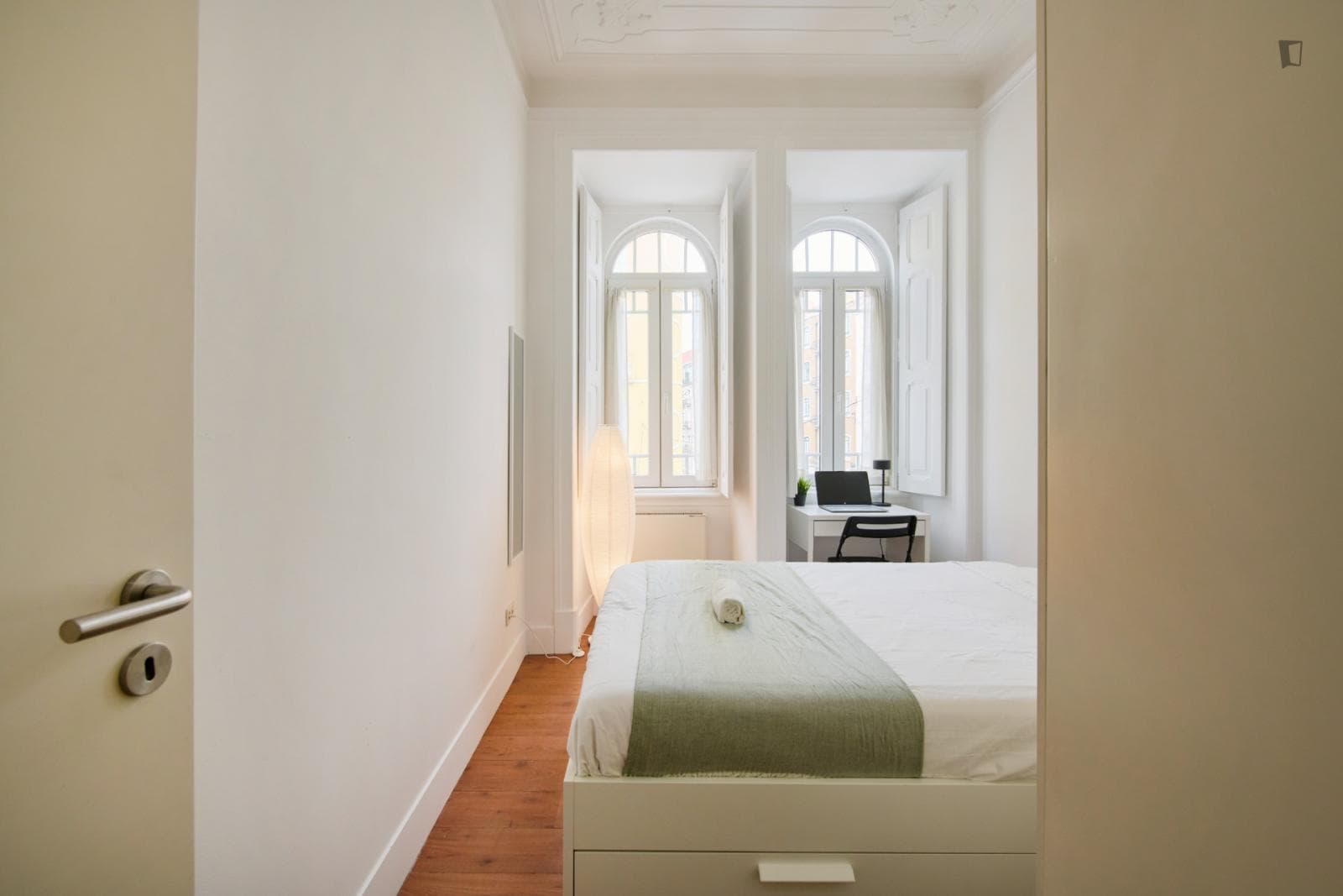Comfy double bedroom in Arroios  photo 1