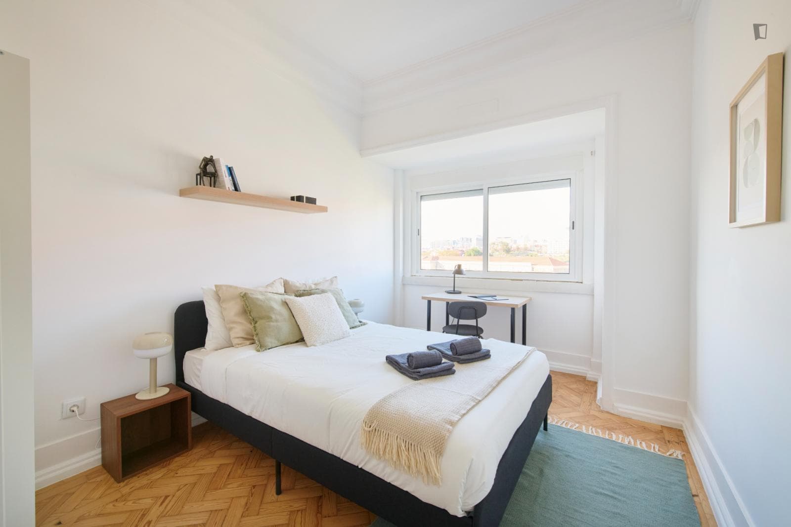 Stupendous double bedroom in Entrecampos photo 1
