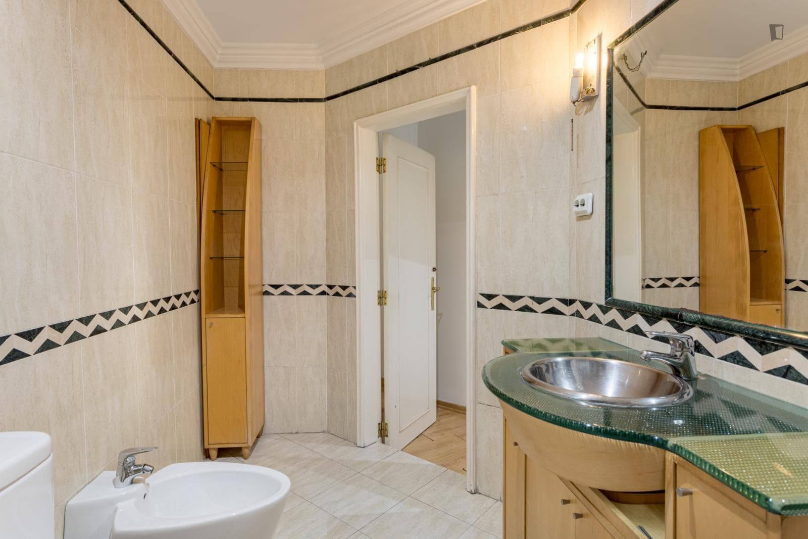 Welcoming single bedroom in well-connected Sete Rios photo 1