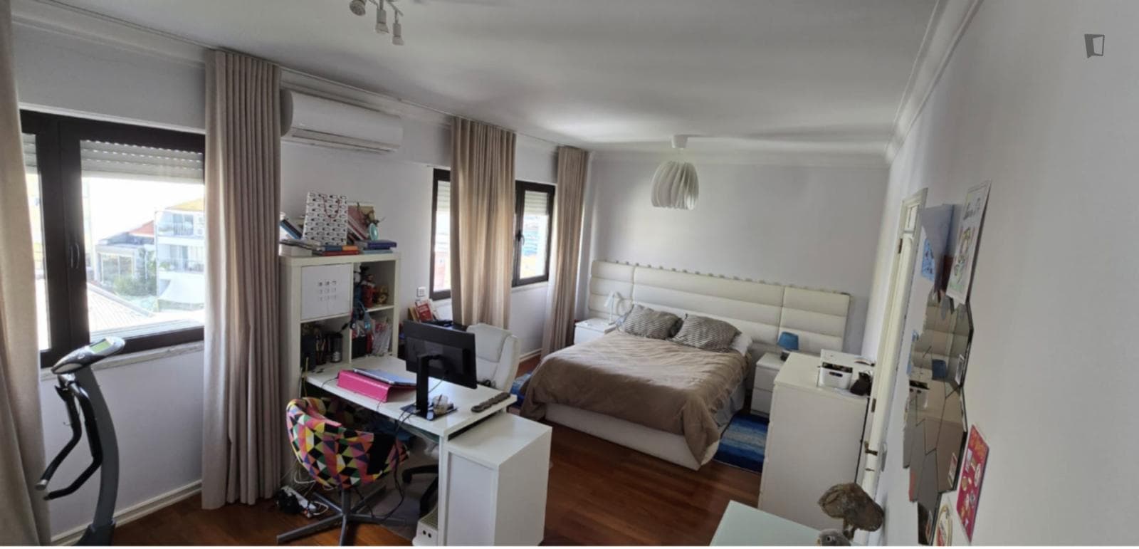 Comfy Double Bedroom ensuite close to Campo de Ourique Market photo 1