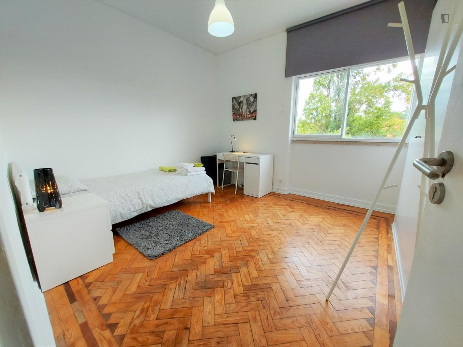 Sublime single bedroom in Alvalade photo 1