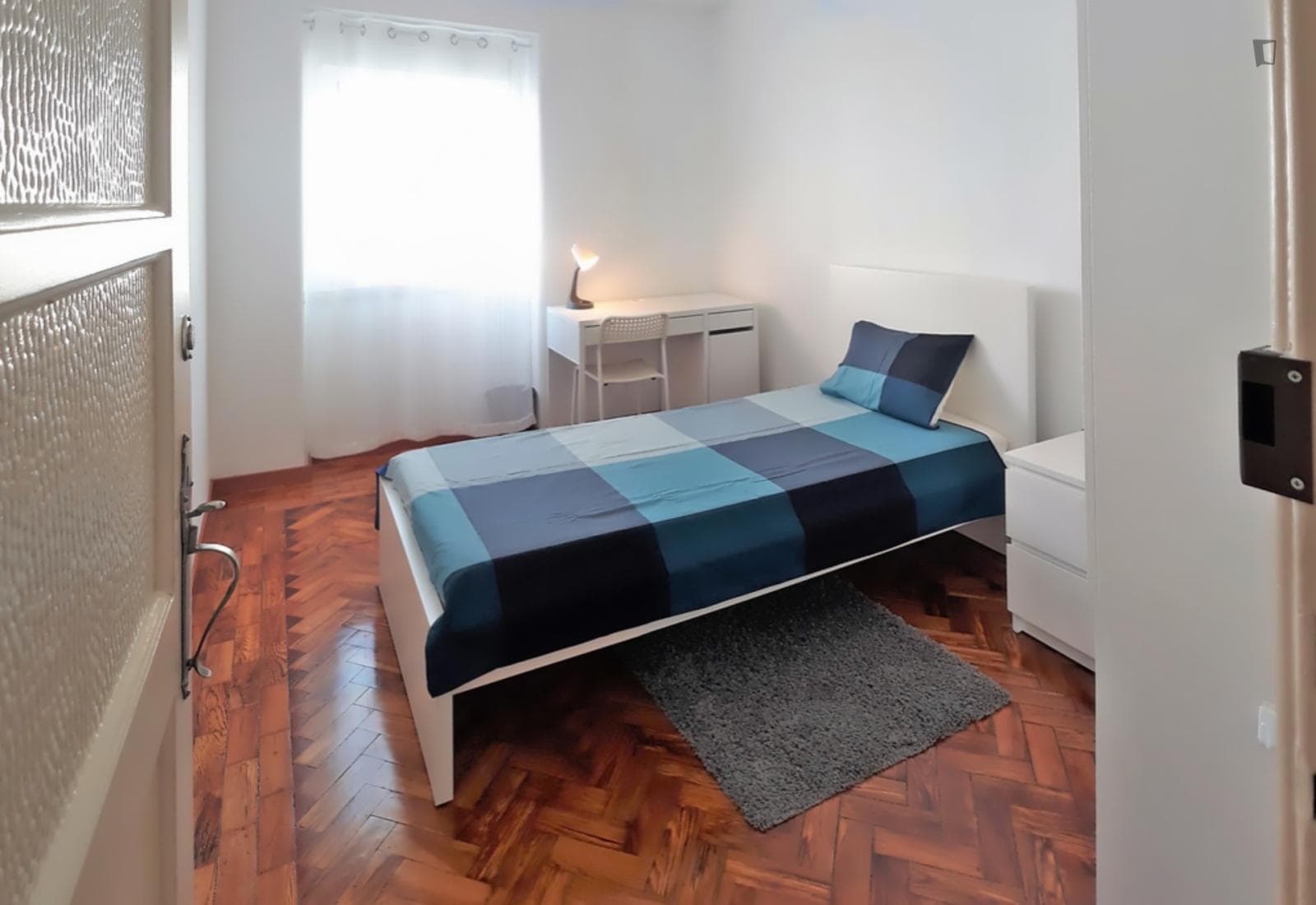 Very nice single bedroom in Benfica photo 1