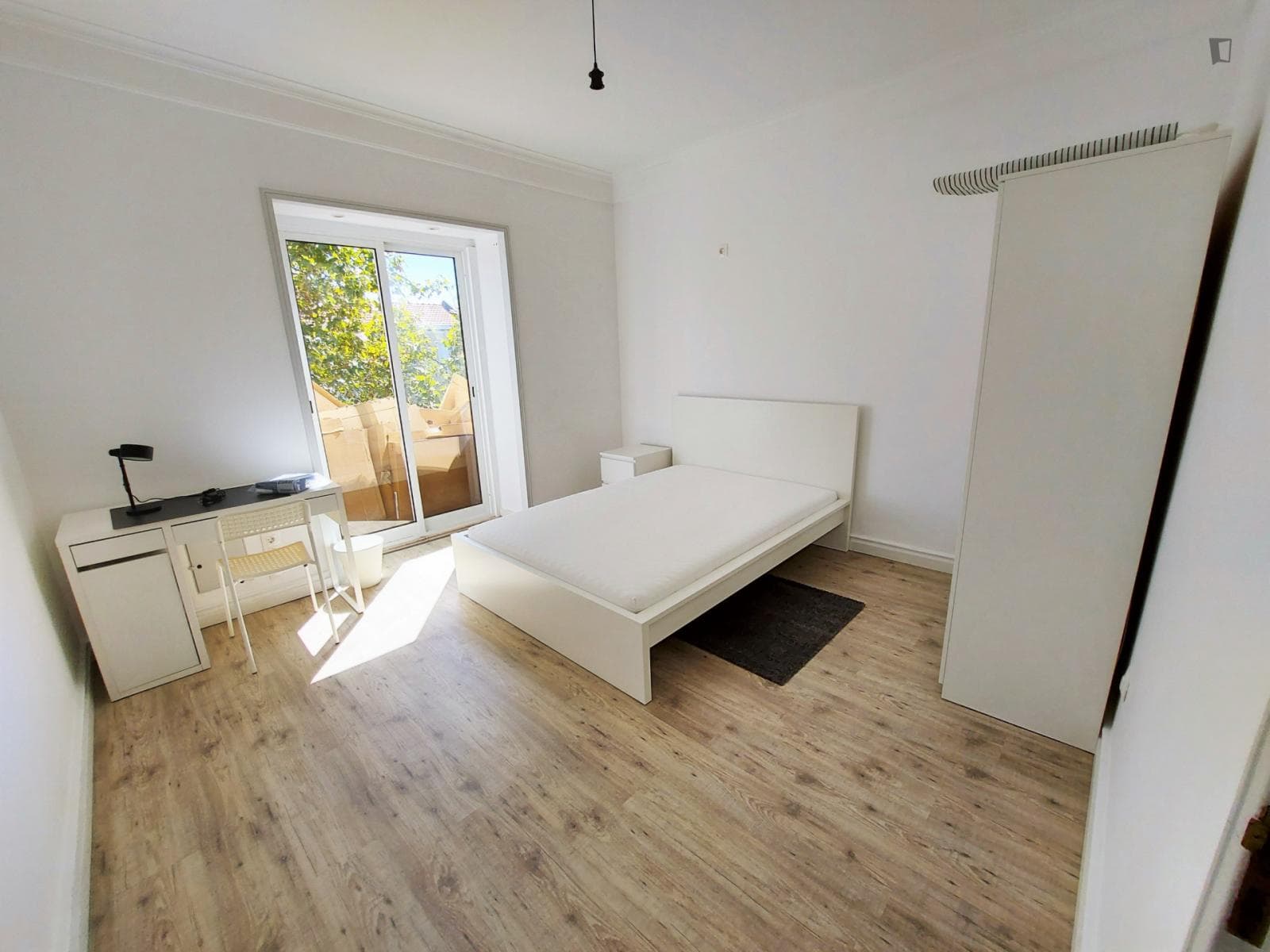 Single bedroom close to the Alvalade metro photo 1